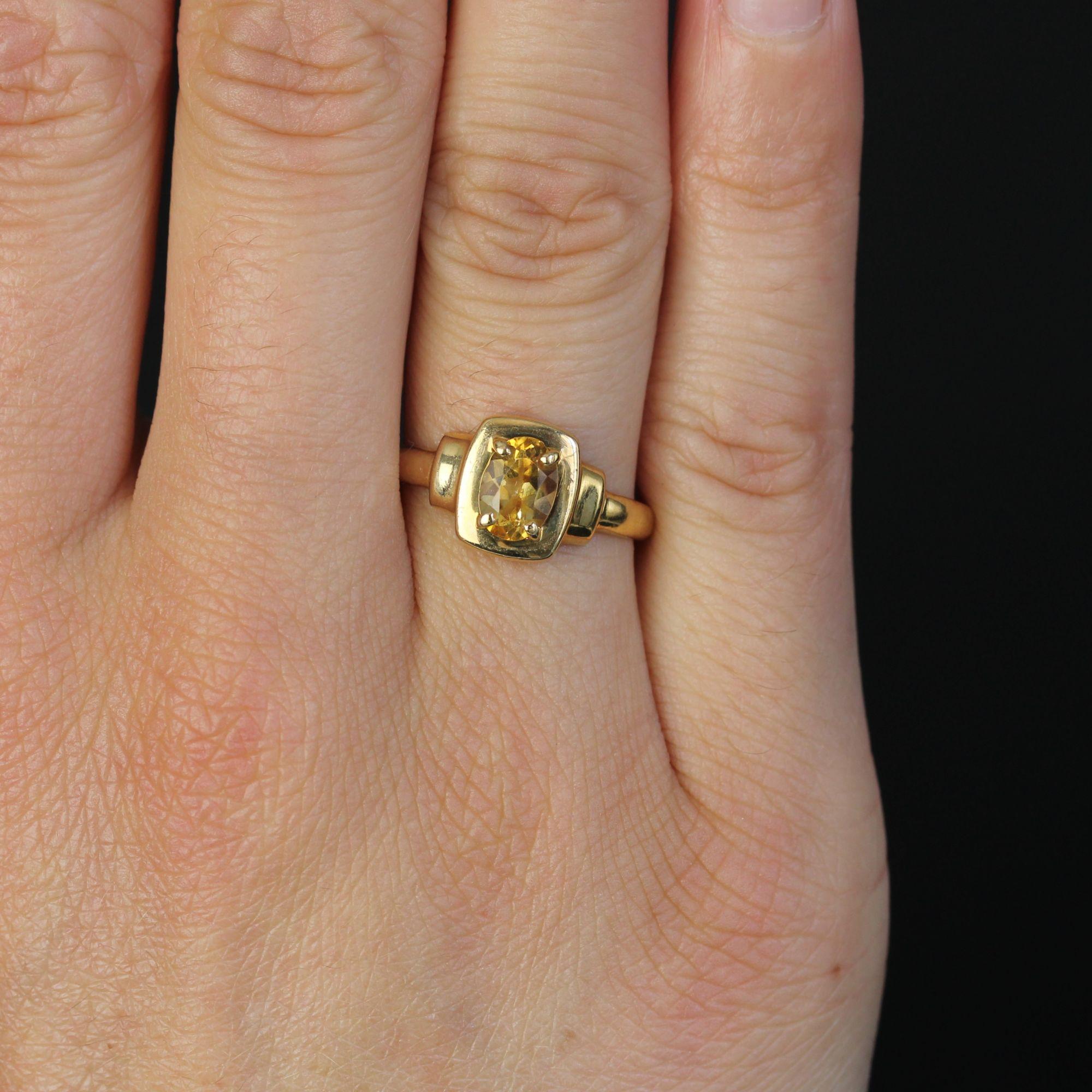 Rechteckiger moderner zweiter Hand Citrin 18 Karat Gelbgold Ring im Zustand „Gut“ im Angebot in Poitiers, FR