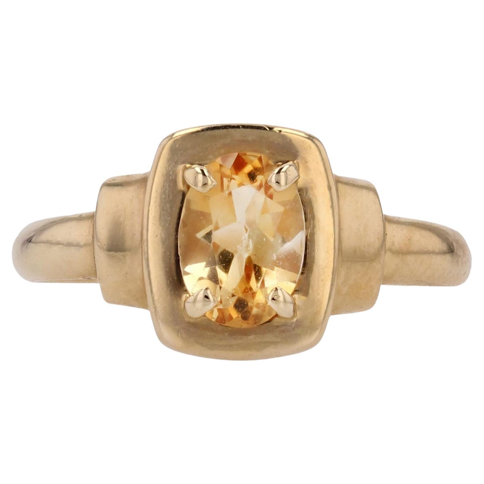 Modern Second-Hand Citrine 18 Karat Yellow Gold Rectangular Ring For Sale