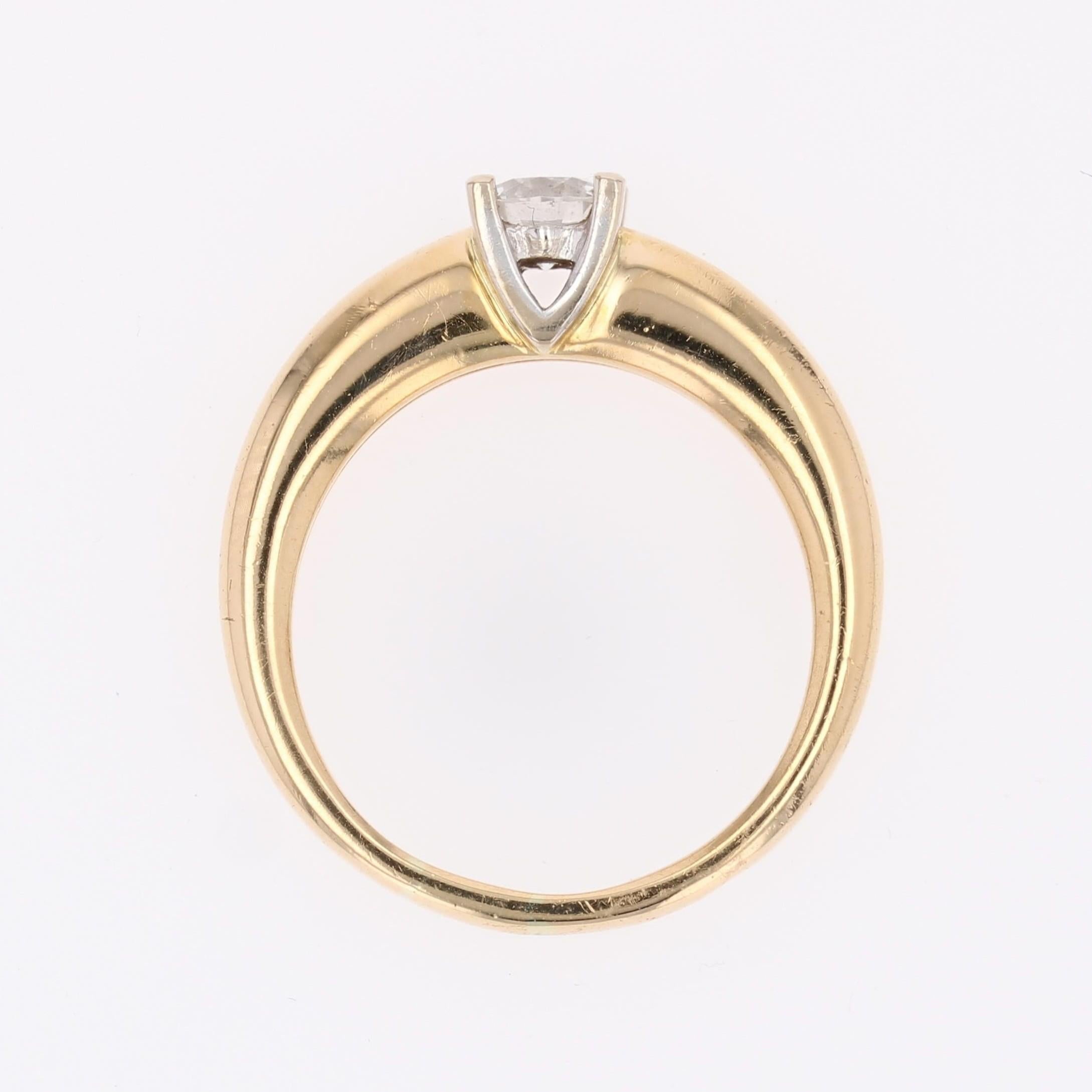 Modern Second-Hand Diamond 18 Karat Yellow Gold Solitaire Ring For Sale 10