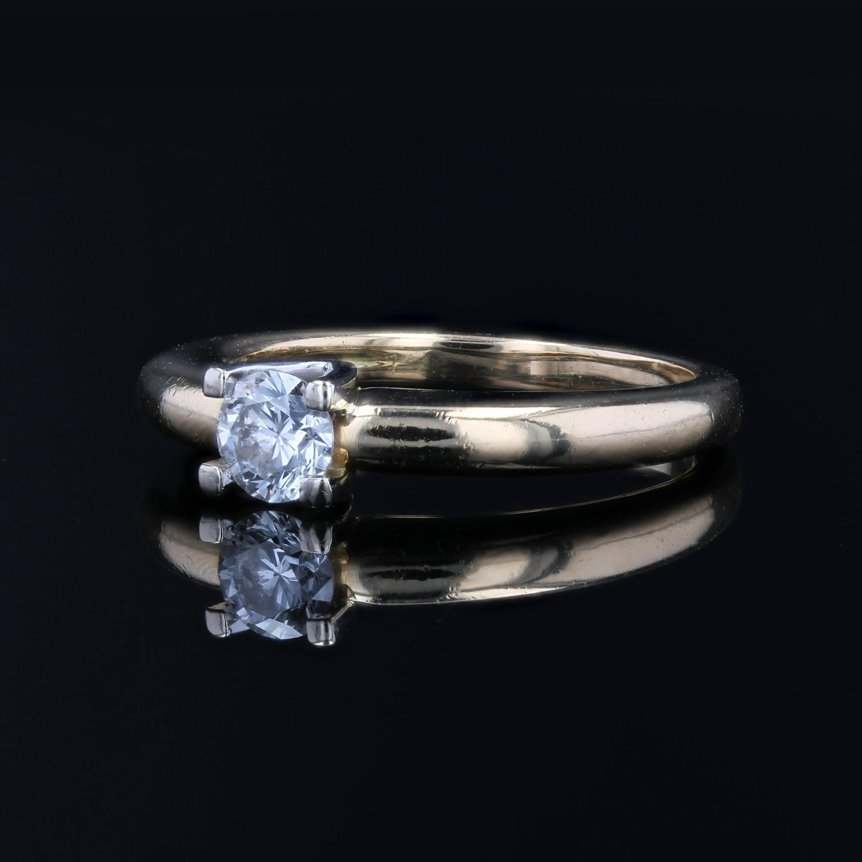 Modern Second-Hand Diamond 18 Karat Yellow Gold Solitaire Ring For Sale 2