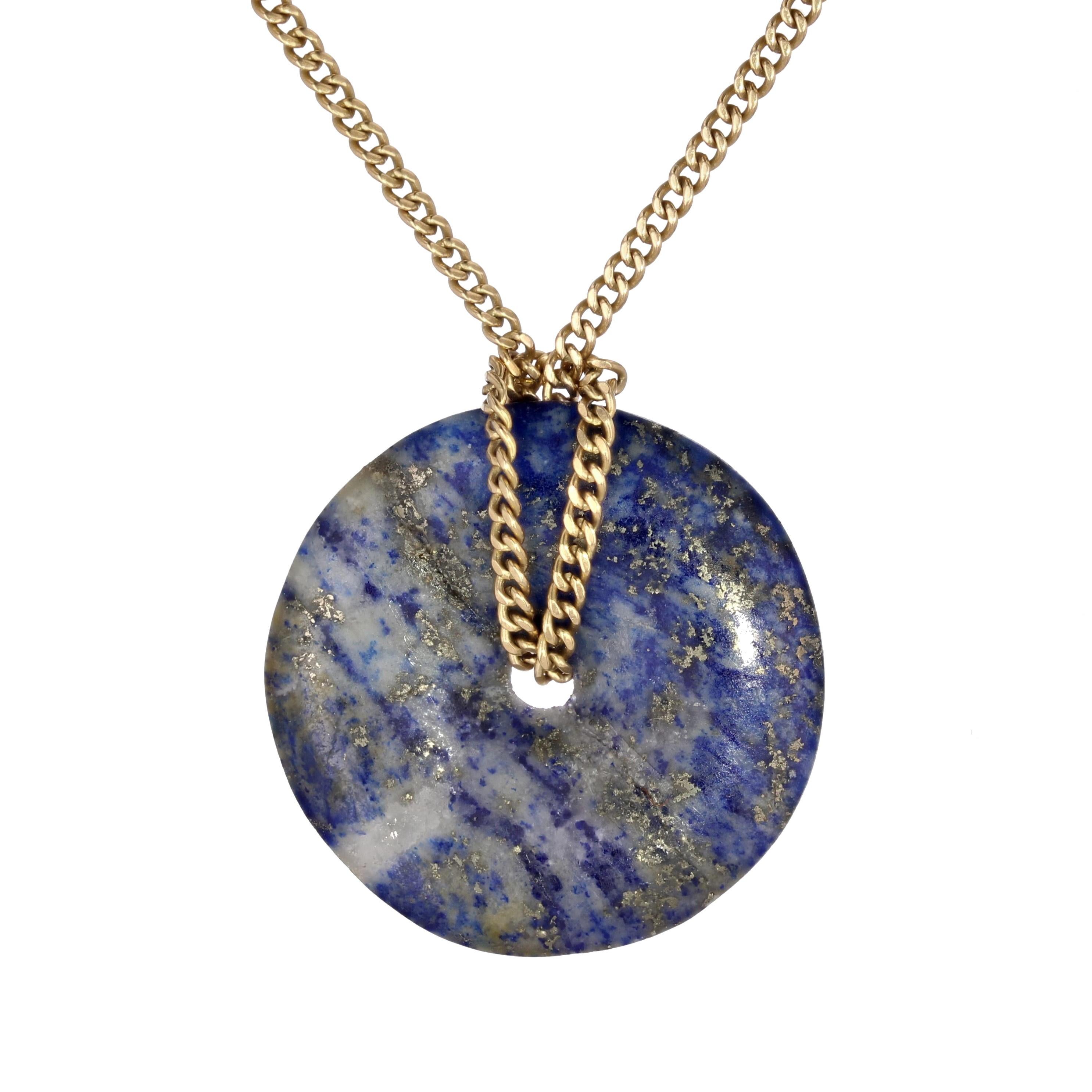 Modern Second-Hand Lapis-Lazuli Disc 18 Karat Yellow Gold Chain Necklace For Sale 6