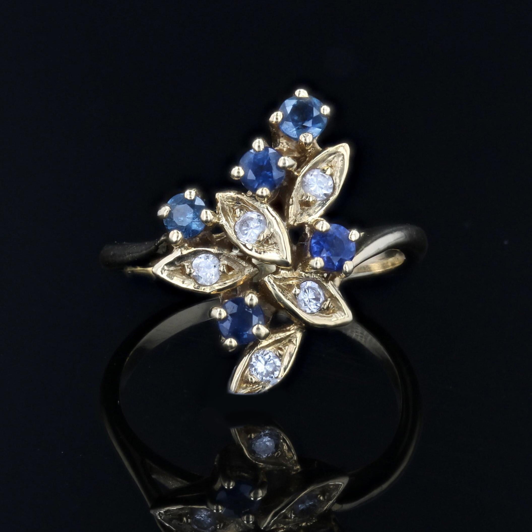 Women's Modern Second-Hand Sapphires Diamonds 18 Karat Yellow Gold Leaves Ring For Sale