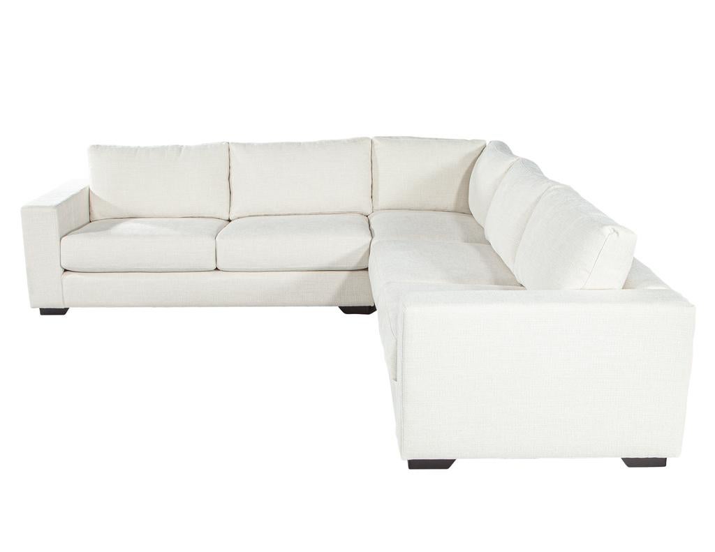 Modern Sectional Sofa in Textured High-performance Fabric For Sale 9