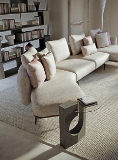 Moderner See Ye Small Tisch aus dunklem Tonholz