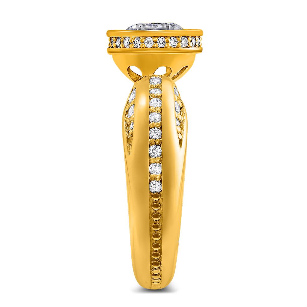 Taglio rotondo Sensualità moderna Anello di fidanzamento in oro giallo con diamante Made in NYC in vendita