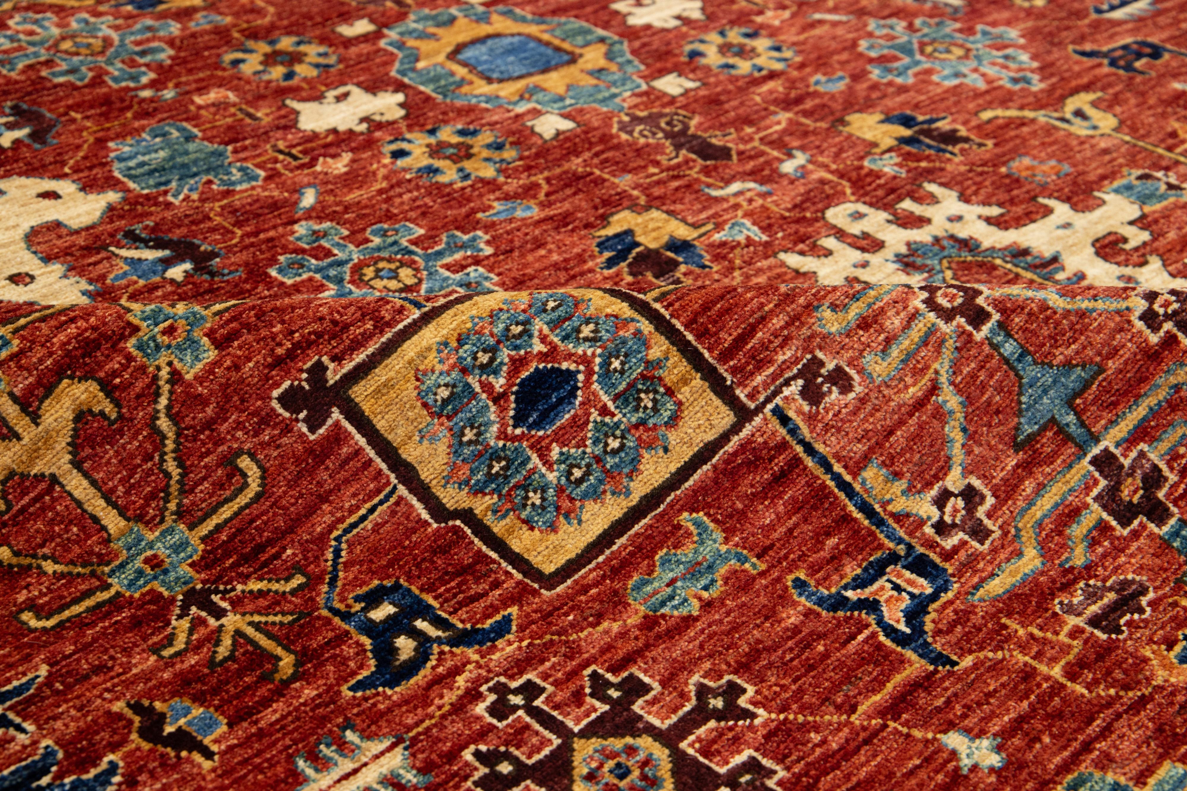 Moderner Wollteppich im Serapi-Stil in Rost-Rot mit floralem Allover-Design im Angebot 2