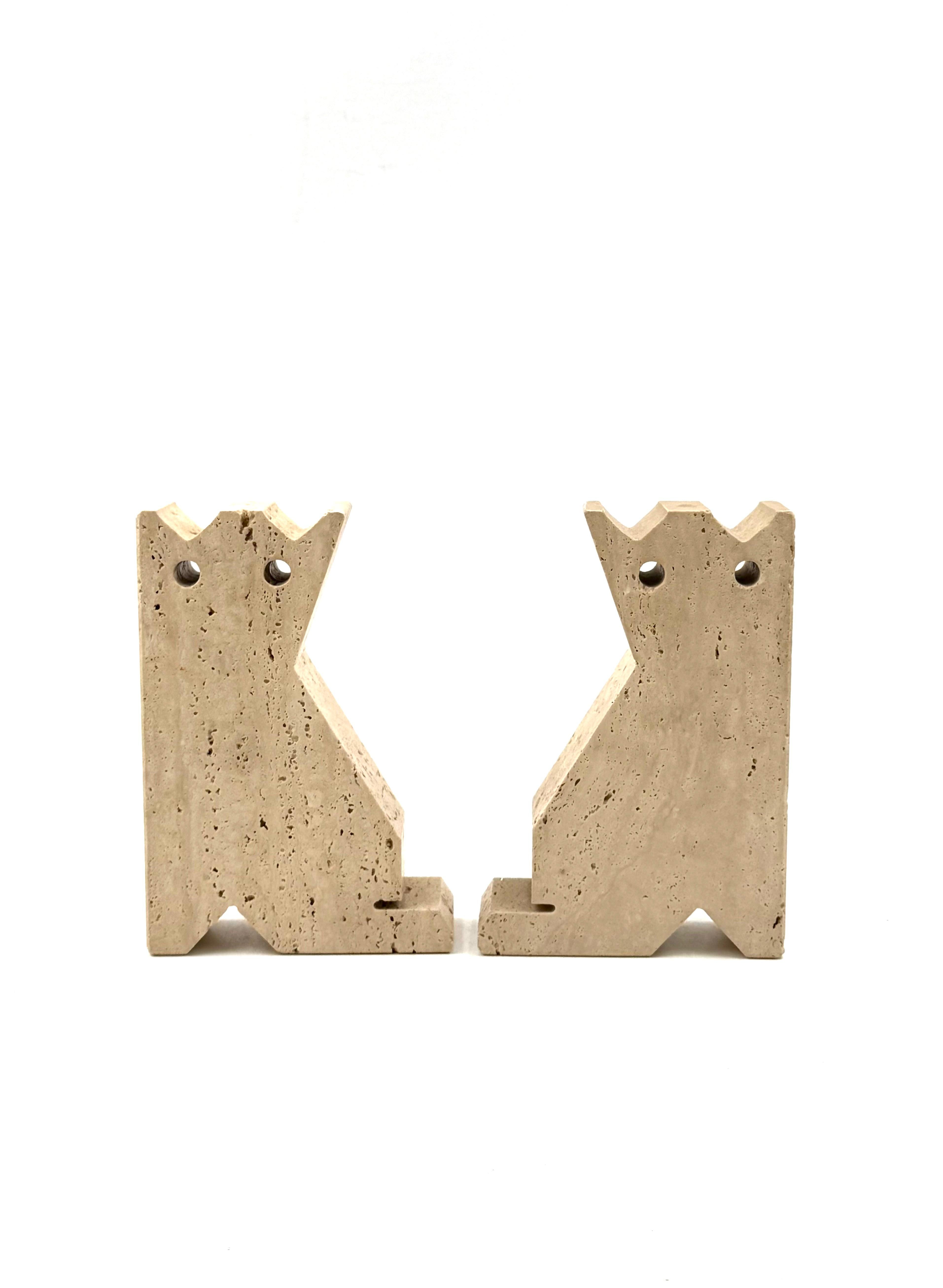 Modern set of 2 travertine cat shaped bookends, Fratelli Mannelli, Italy 1970s in vendita 4