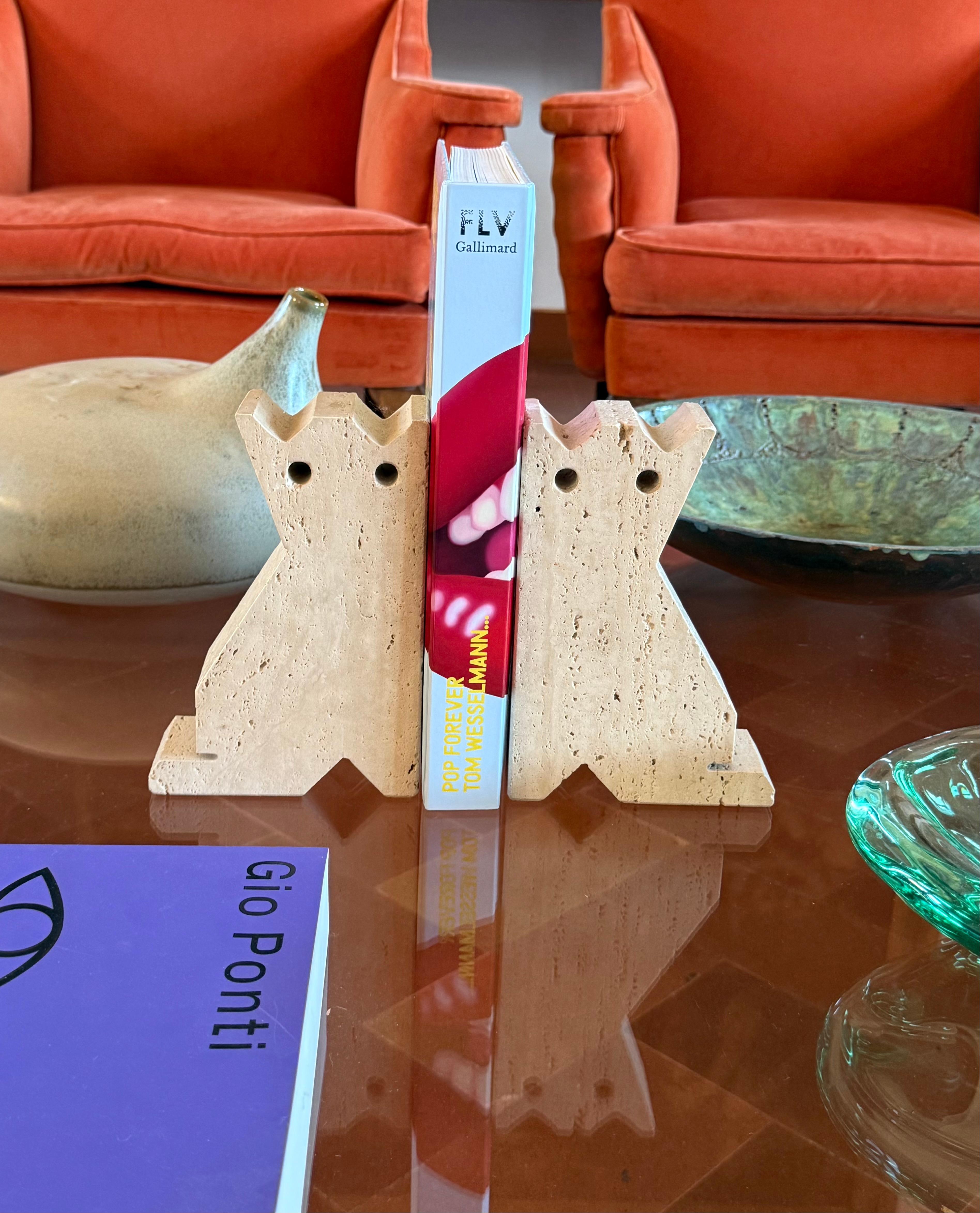 Modern set of 2 travertine cat shaped bookends, Fratelli Mannelli, Italy 1970s in vendita 7