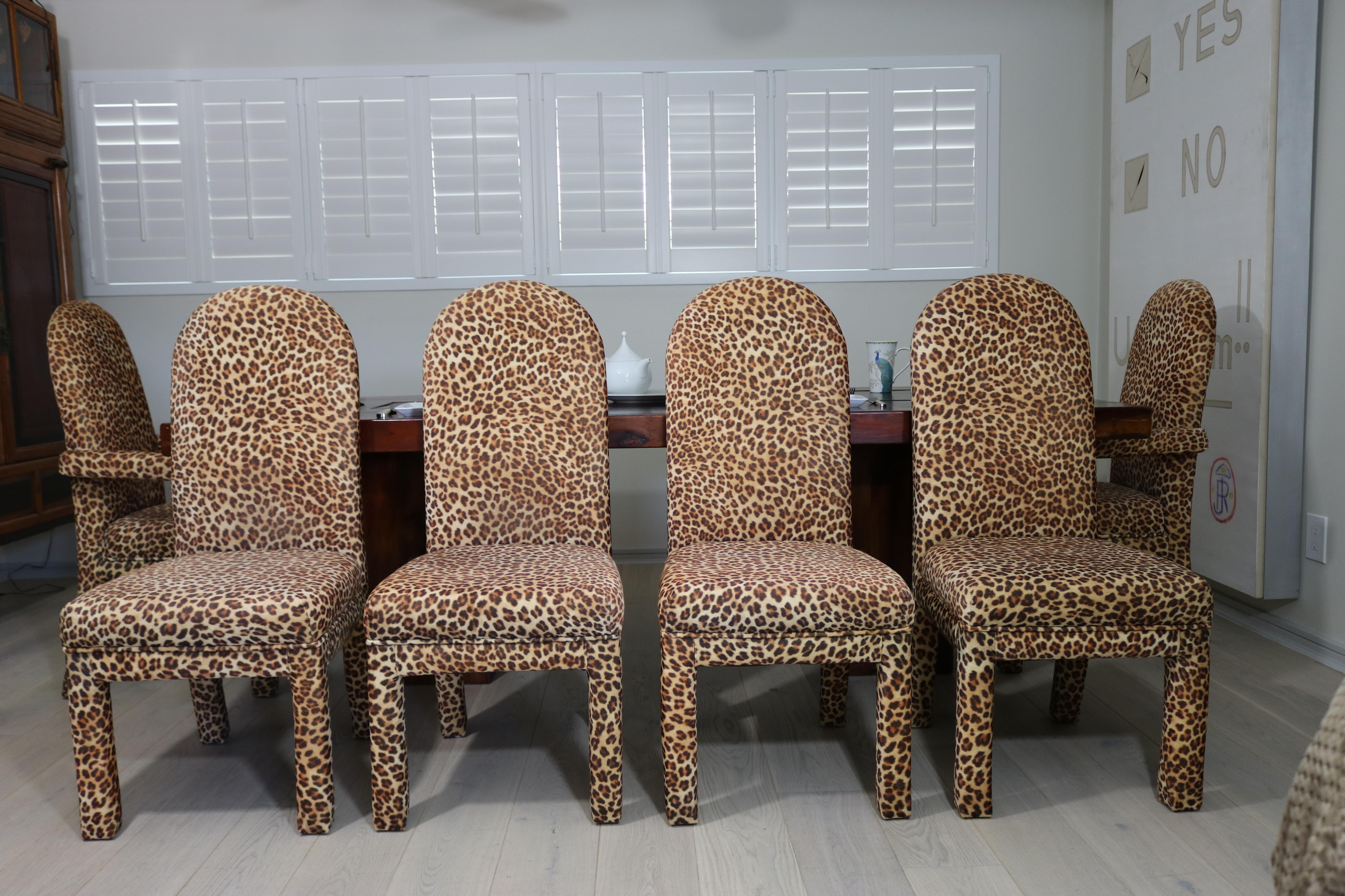American Mid-Century Modern Set of 6 Faux Leopard Dining Chairs 4 Armless / 2-Arm For Sale