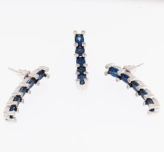 Moderno Conjunto de Joyas de Oro Blanco de 18kt con Diamantes y Zafiros