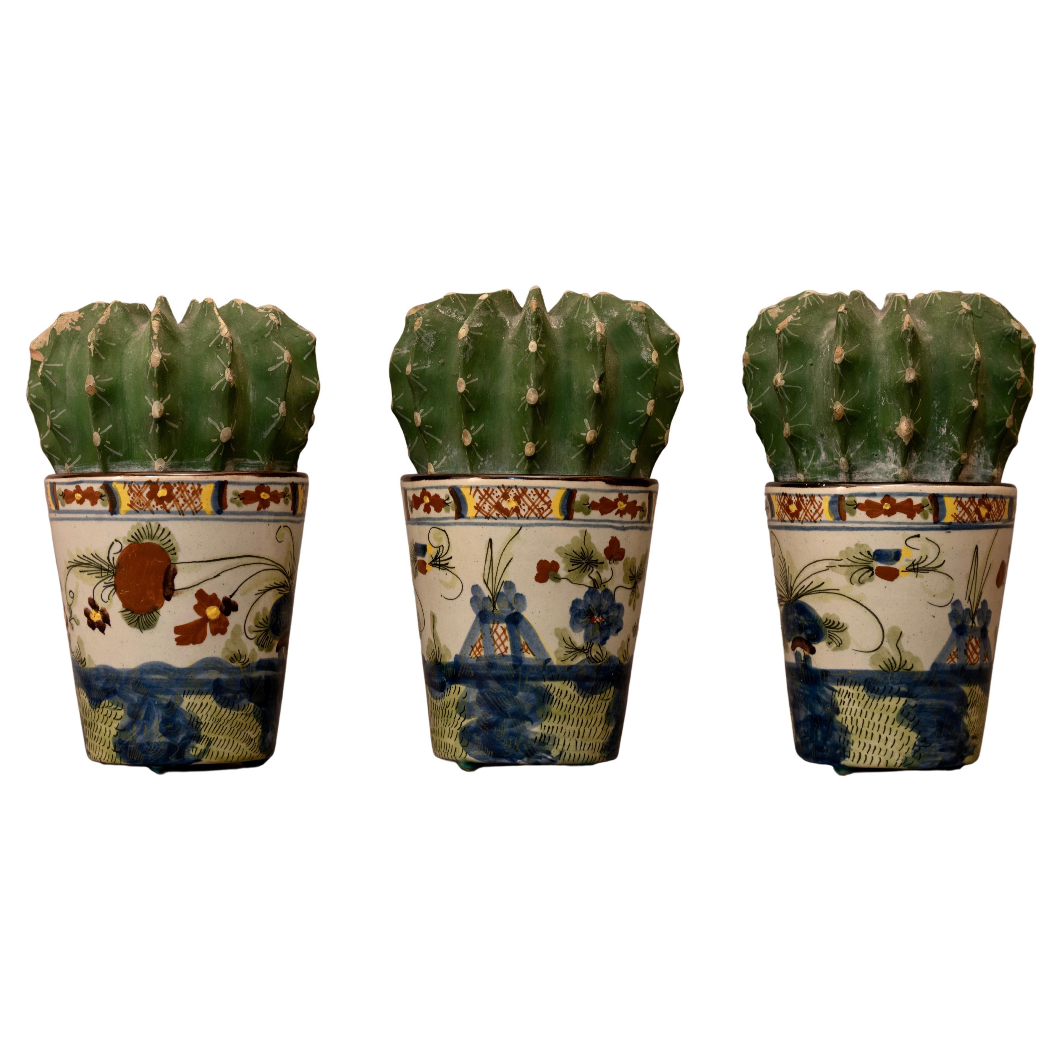 Ensemble moderne de trois vases Cactus en céramique de Faenza