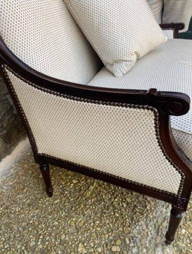 American Modern Settee with Cream & Tan Textured Upholstery and Dark Wood by Sheffield For Sale