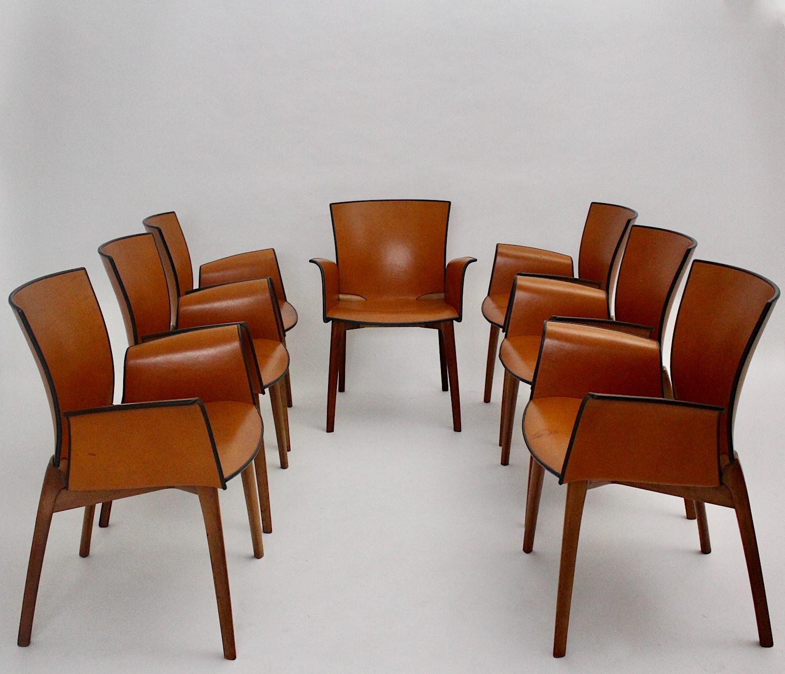 Moderne Sept chaises de salle à manger modernes Cassina vintage en cuir et teck cognac, années 1990, Italie en vente