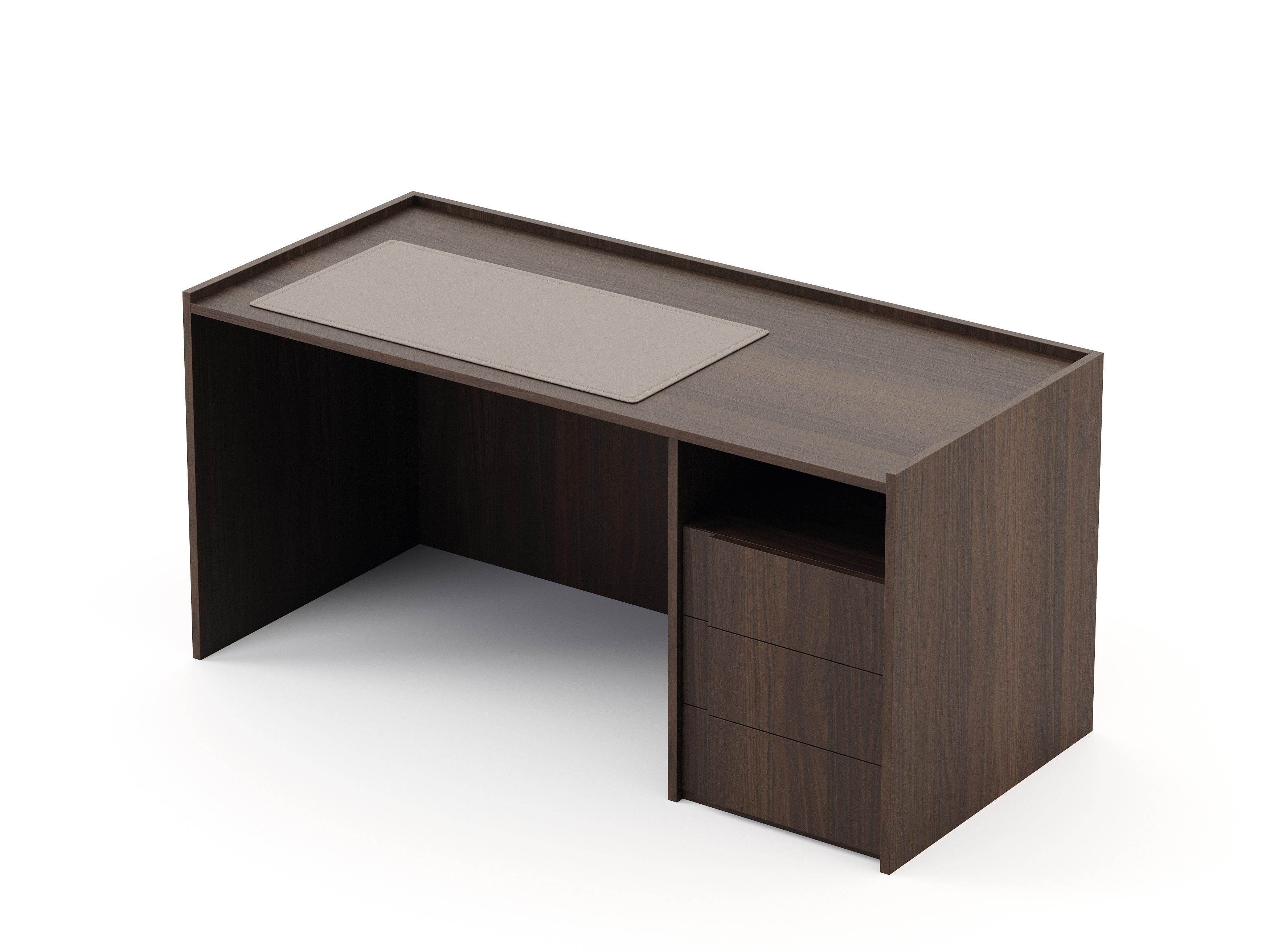 Moderne Bureau moderne The Moderns en noyer, fait à la main par Stylish Club en vente