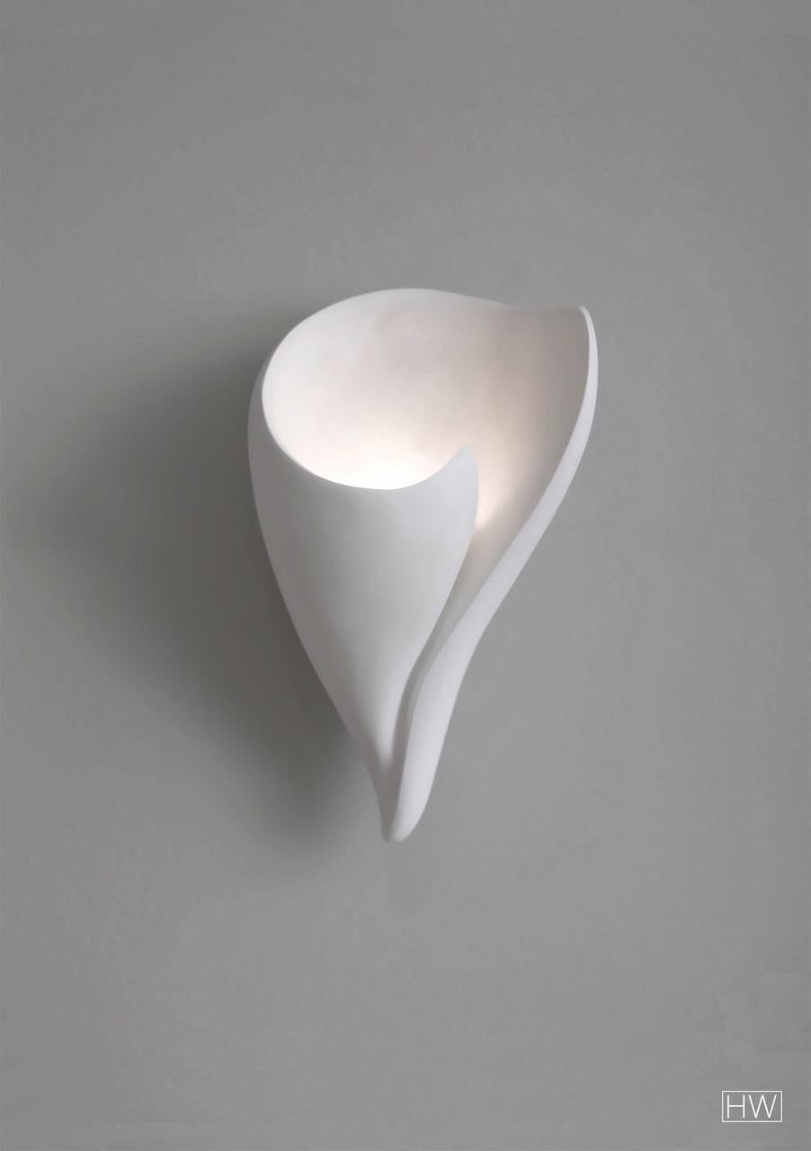 Organic Modern Shell Wall Light/Wall Sconce in White Plaster by Hannah Woodhouse In New Condition For Sale In London, GB
