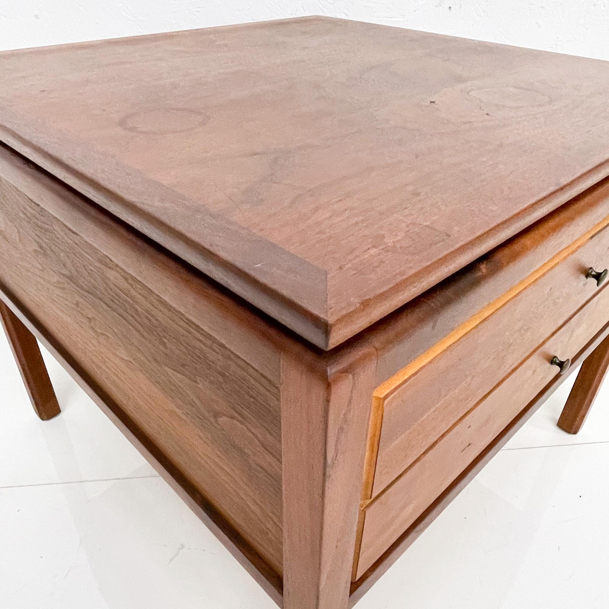 Mid-Century Modern Modern Side Table Pair Floating Walnut Wood + Drawers Signed International 1970s