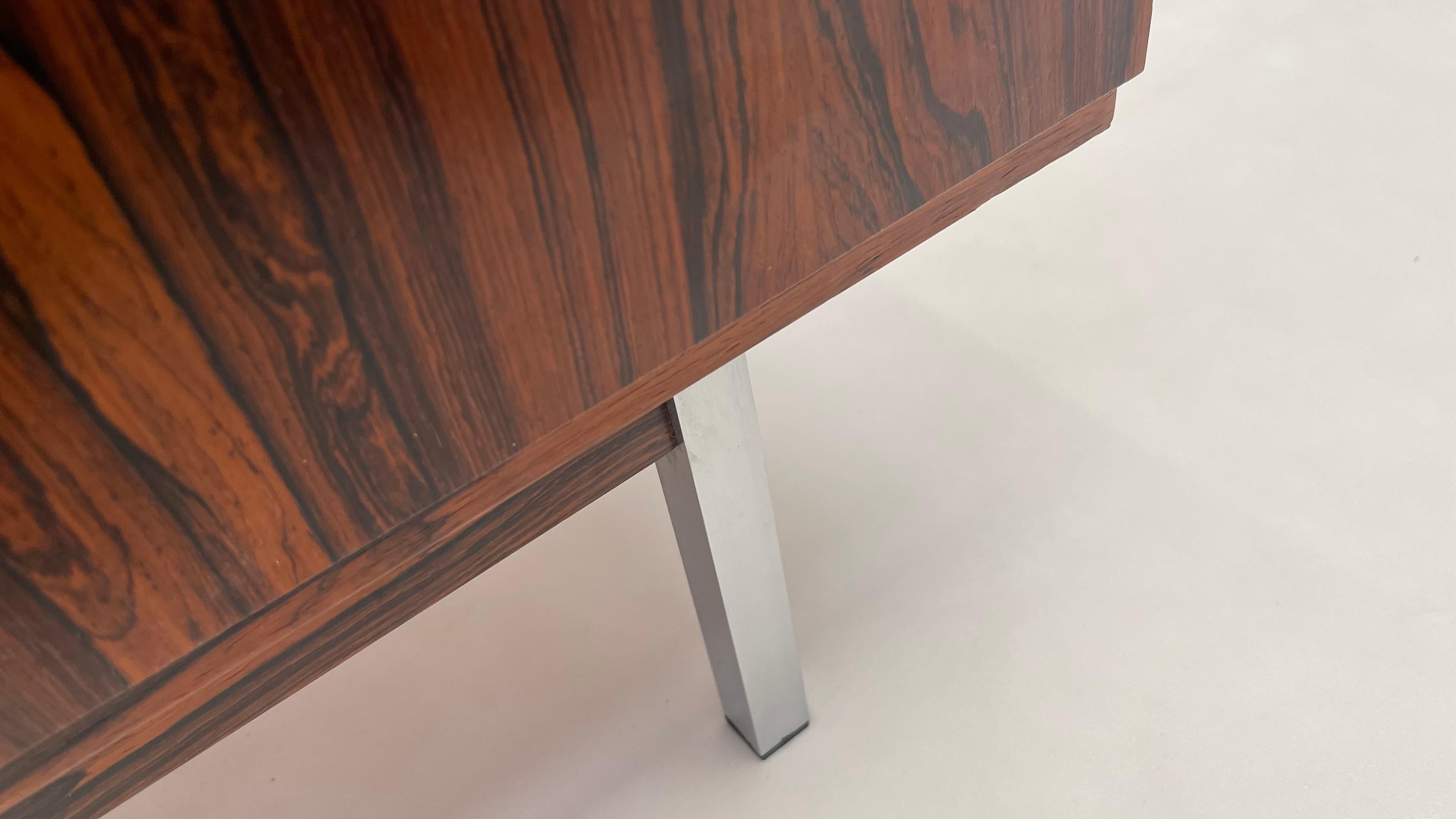 Allemand The Moderns Sideboard en vente