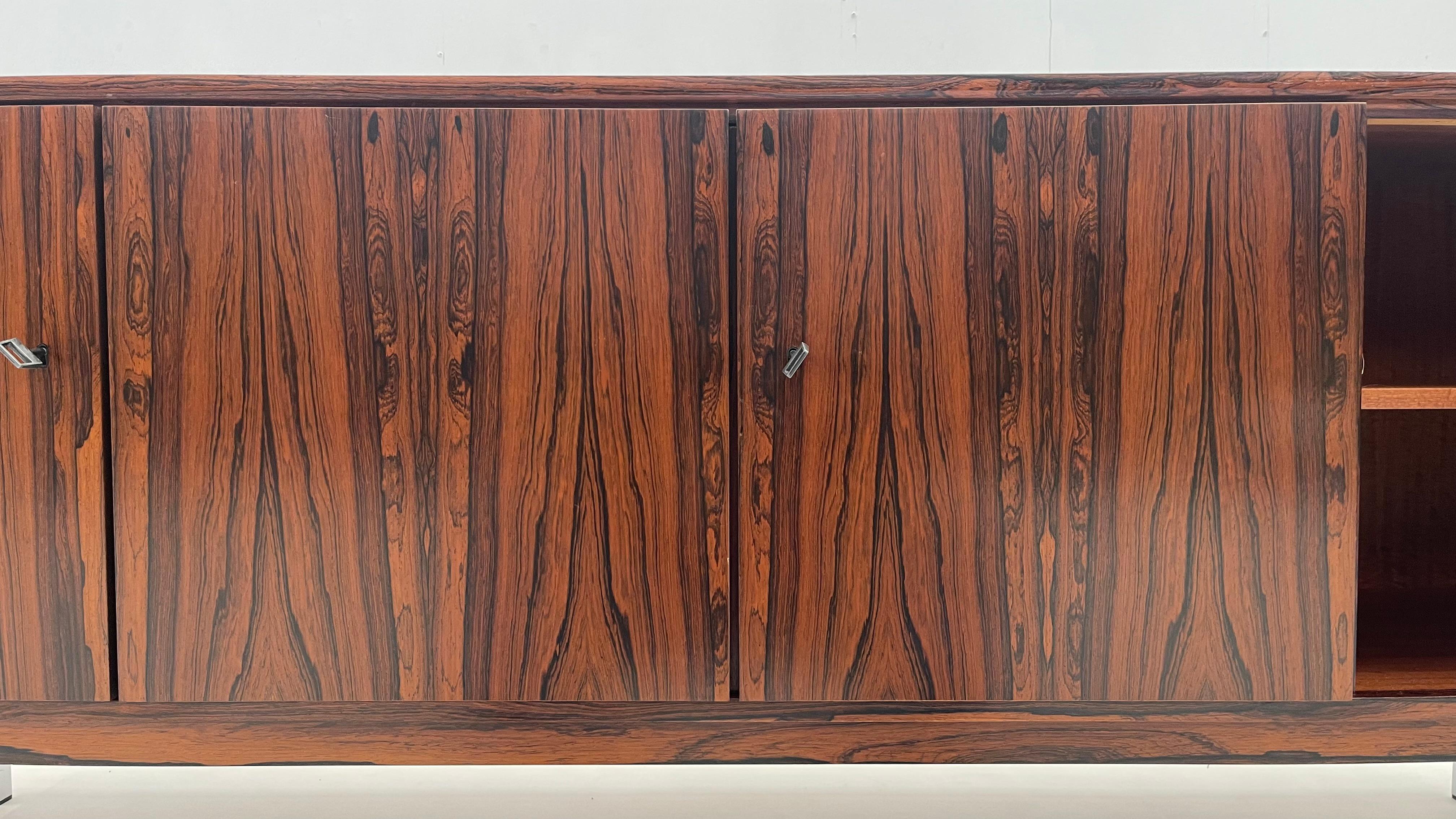 Fin du 20e siècle The Moderns Sideboard en vente