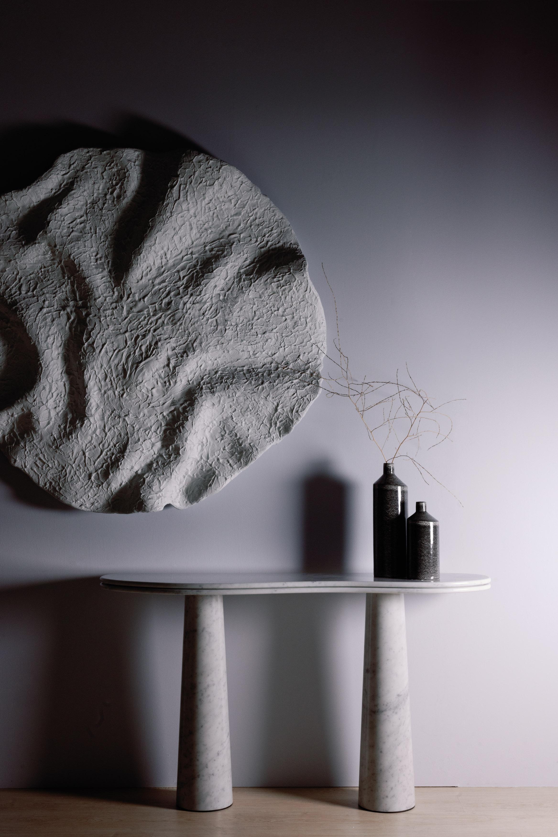 Modern Silhueta Console Table Carrara Marble Handmade in Portugal by Greenapple In New Condition For Sale In Lisboa, PT