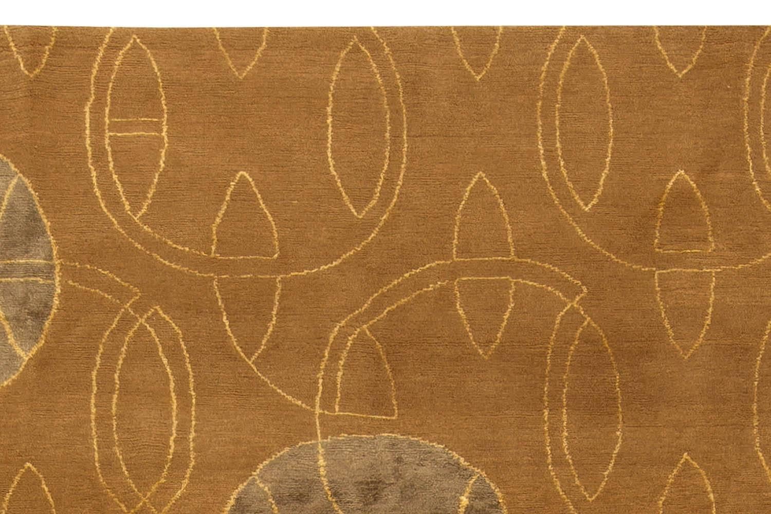 Annodato a mano Tappeto geometrico moderno in seta e lana con motivo lunare di Doris Leslie Blau in vendita
