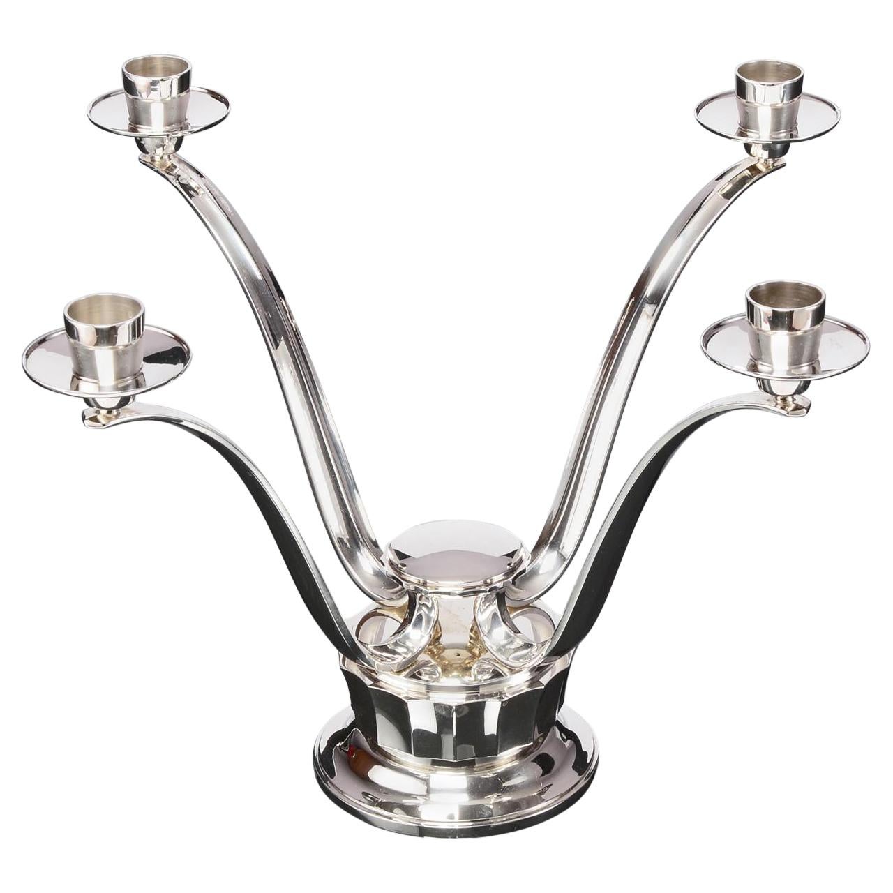 Moderner moderner 4-Licht-Kandelaber aus Silber im Angebot
