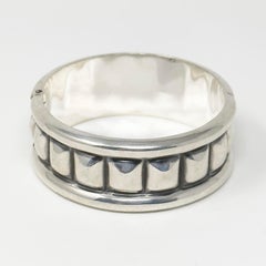 The Moderns Silver Clamper Cuff from Mexico (Manchette en argent moderne)