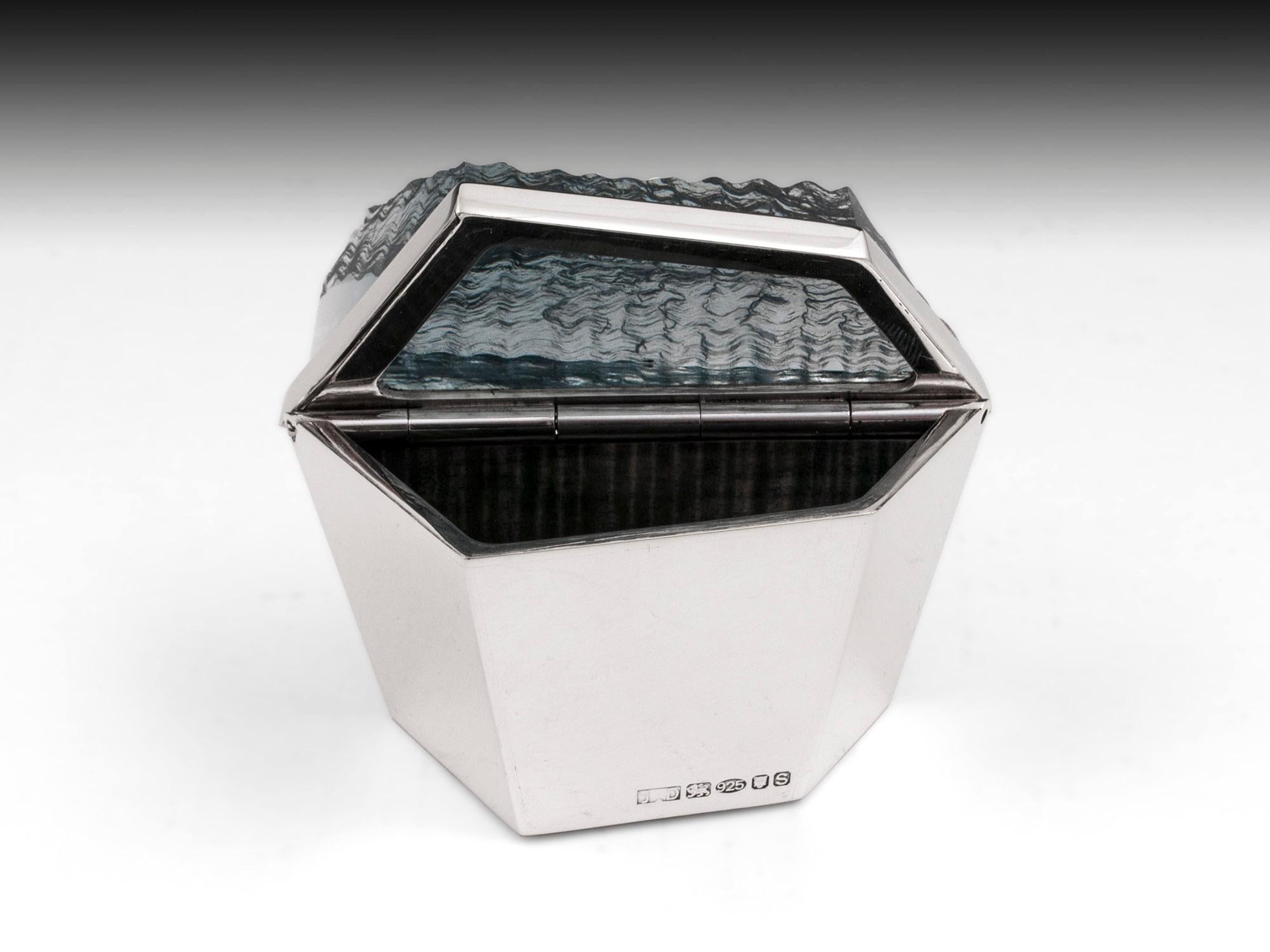 Contemporary Silver Glass Box by London Silversmith James Dougall, 21st Century For Sale 2