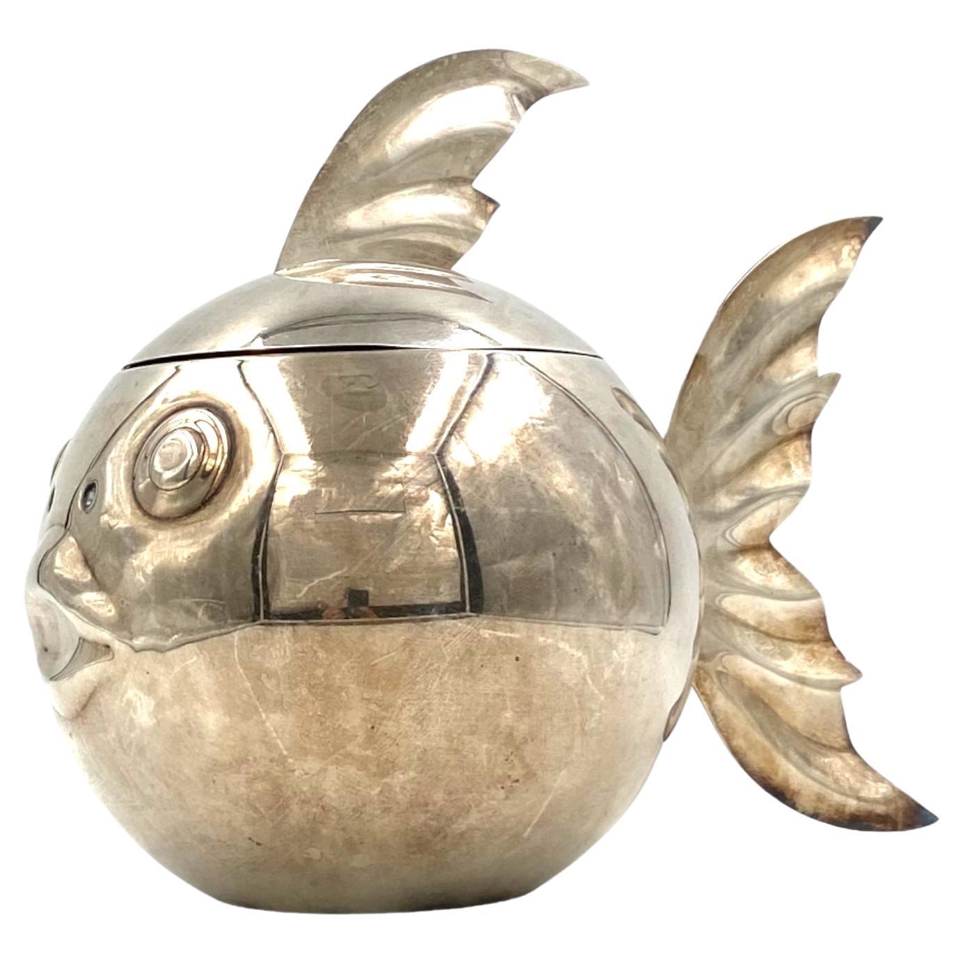 Modern silver-plated fish wine cooler / ice bucket, Teghini Firenze Italy 1970s For Sale