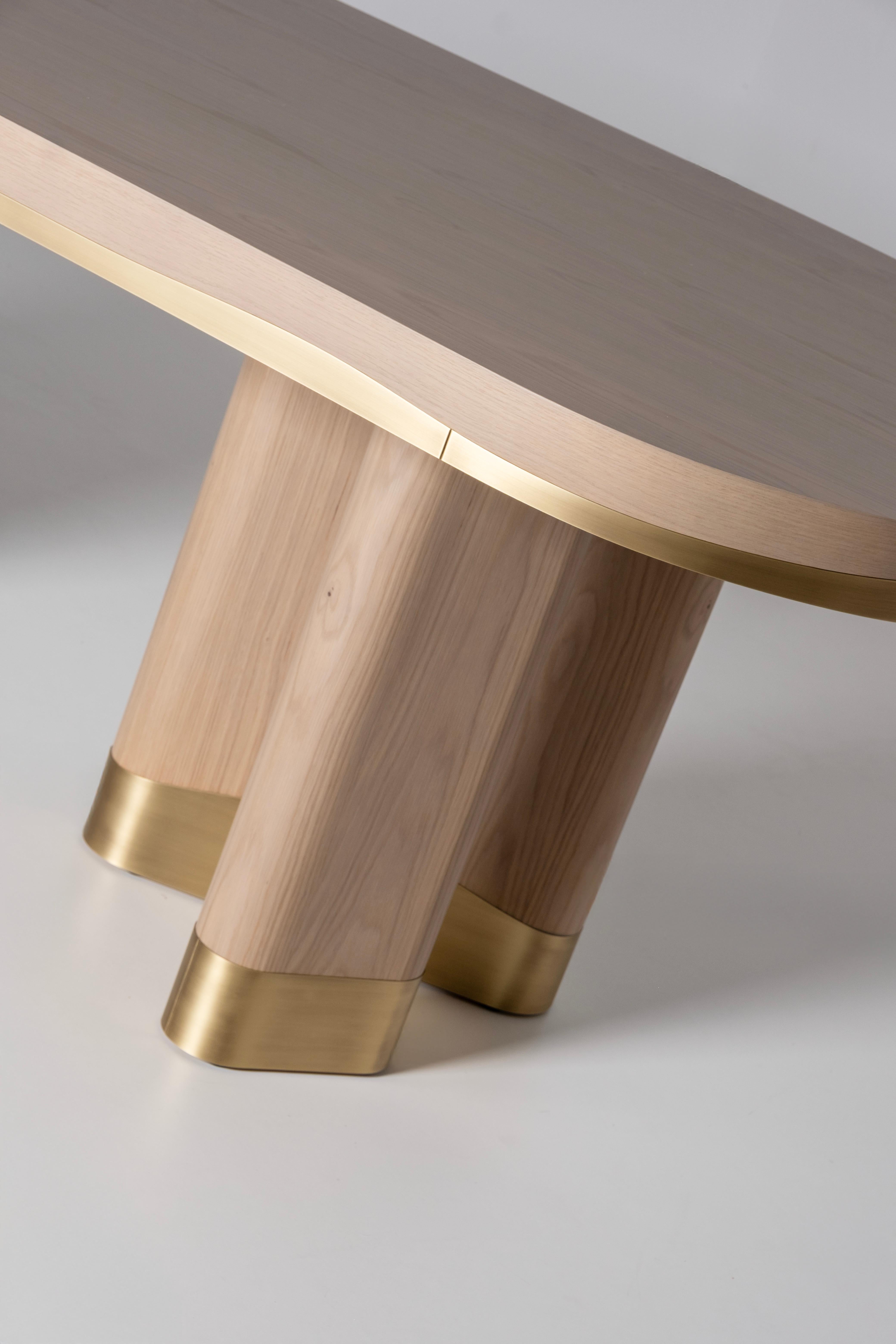Modern Sistelo Dining Table, Warm Grey Oak, Brass, Handmade by Greenapple For Sale 9