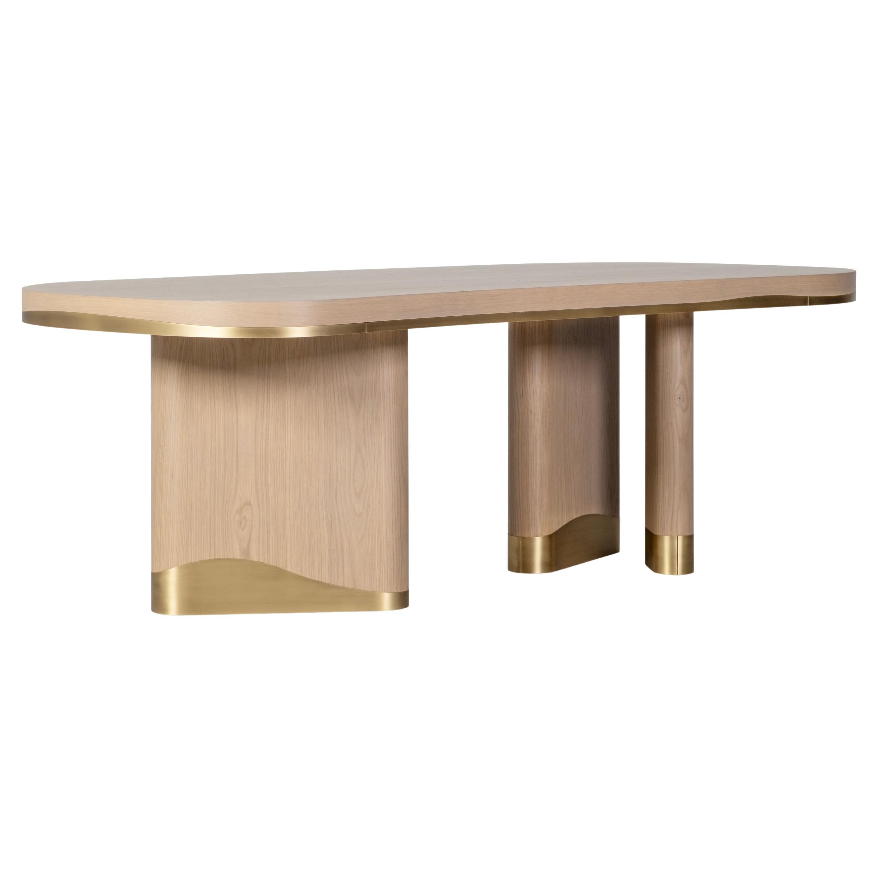 Tavolo da pranzo moderno Sistelo, Oak Oak grigio caldo, ottone, fatto a mano da Greenapple