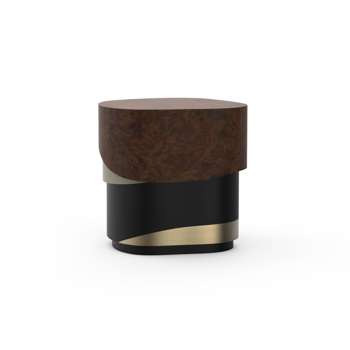 Sistelo Side Table, Contemporary Collection, Handcrafted in Portugal - Europe by Greenapple.

The Sistelo side table draws inspiration from the captivating landscape of Sistelo, emerging as a tribute to the hidden gem on the outskirts of the