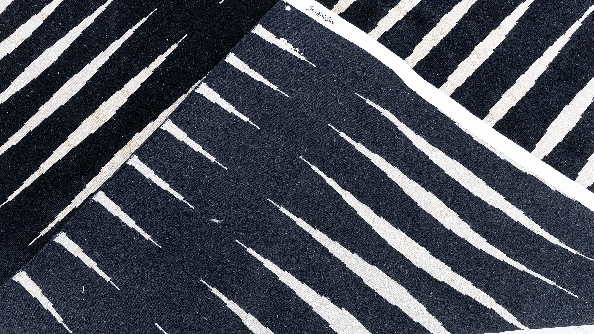 Tapis moderne 'Skyline' - Laine et soie nouées à la main par Doris Leslie Blau en vente 1
