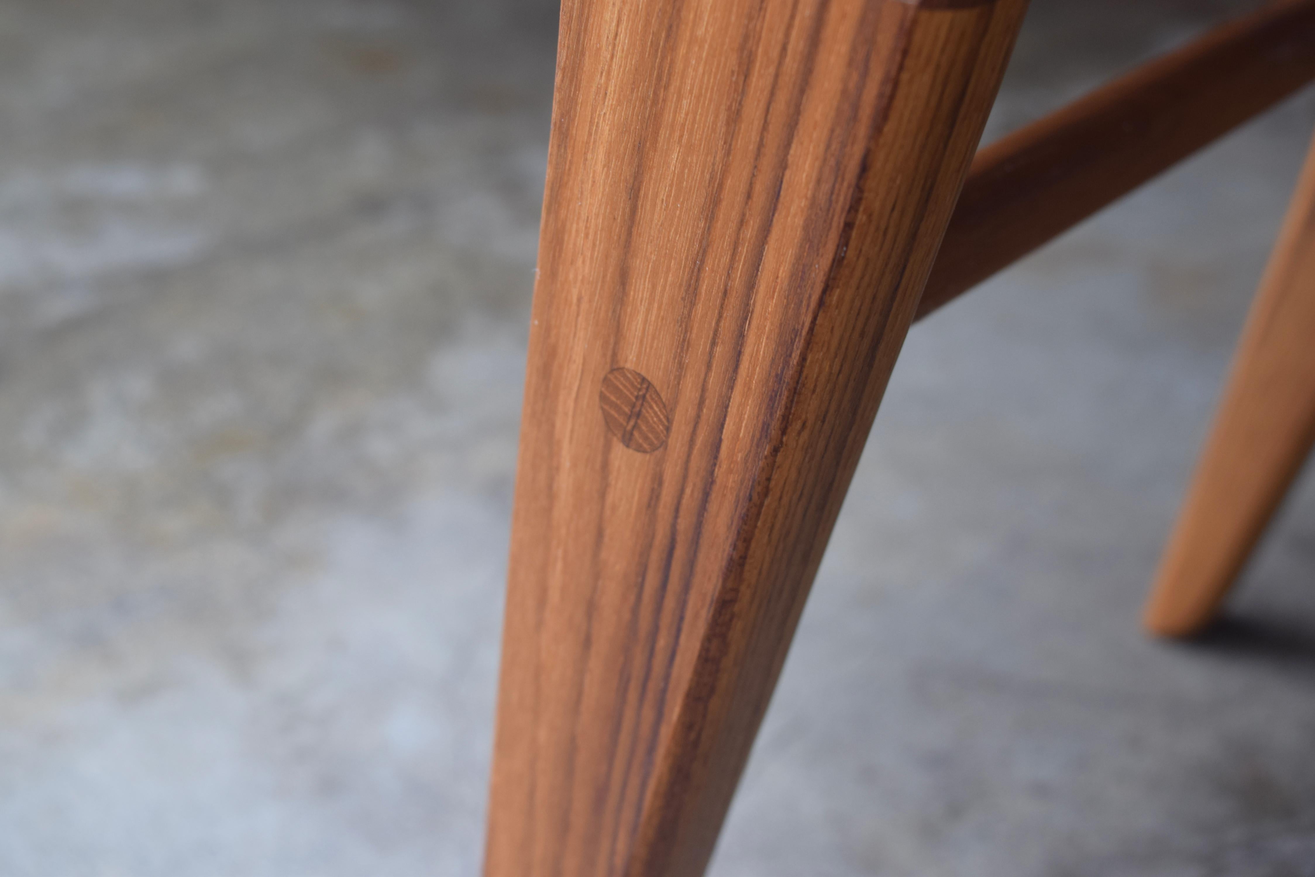 Modern Slat Bench in Teak with Oil and Wax Finish In New Condition For Sale In Portland, OR