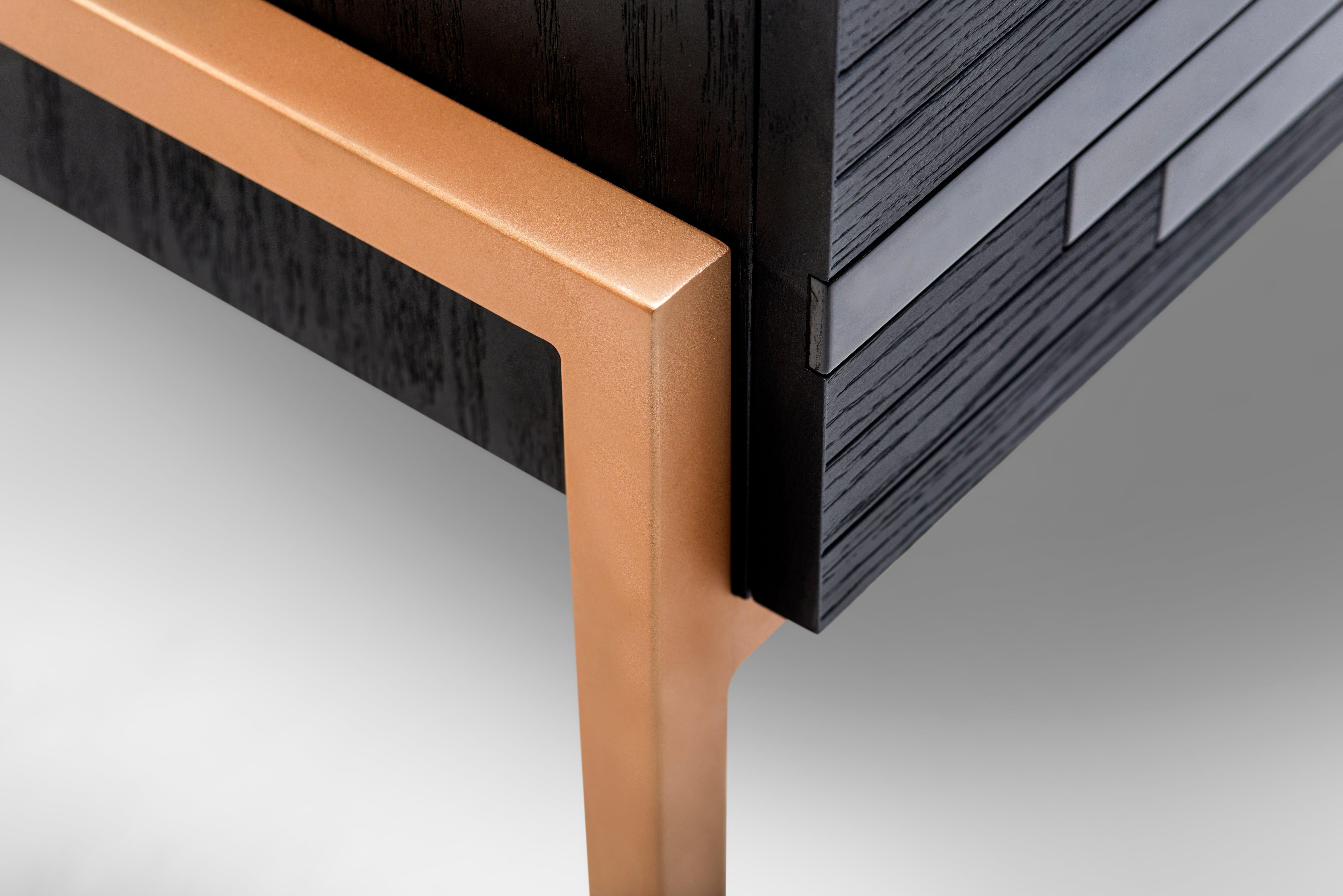 XXI secolo e contemporaneo Mobile moderno di piccole dimensioni per il soggiorno in laccato nero e Oak nero in vendita
