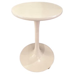 Modern Small White Lacquered Composite Round Pedestal