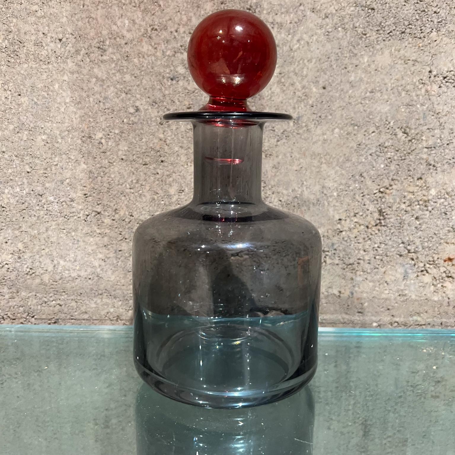 20th Century Modern Smoke Glass Decanter with Red Stopper For Sale