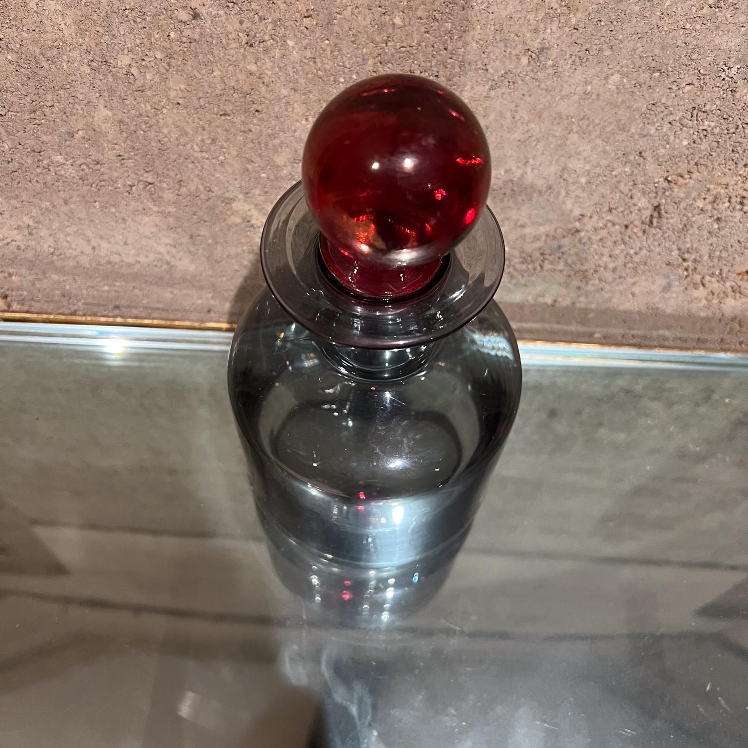 Modern Smoke Glass Decanter with Red Stopper For Sale 1