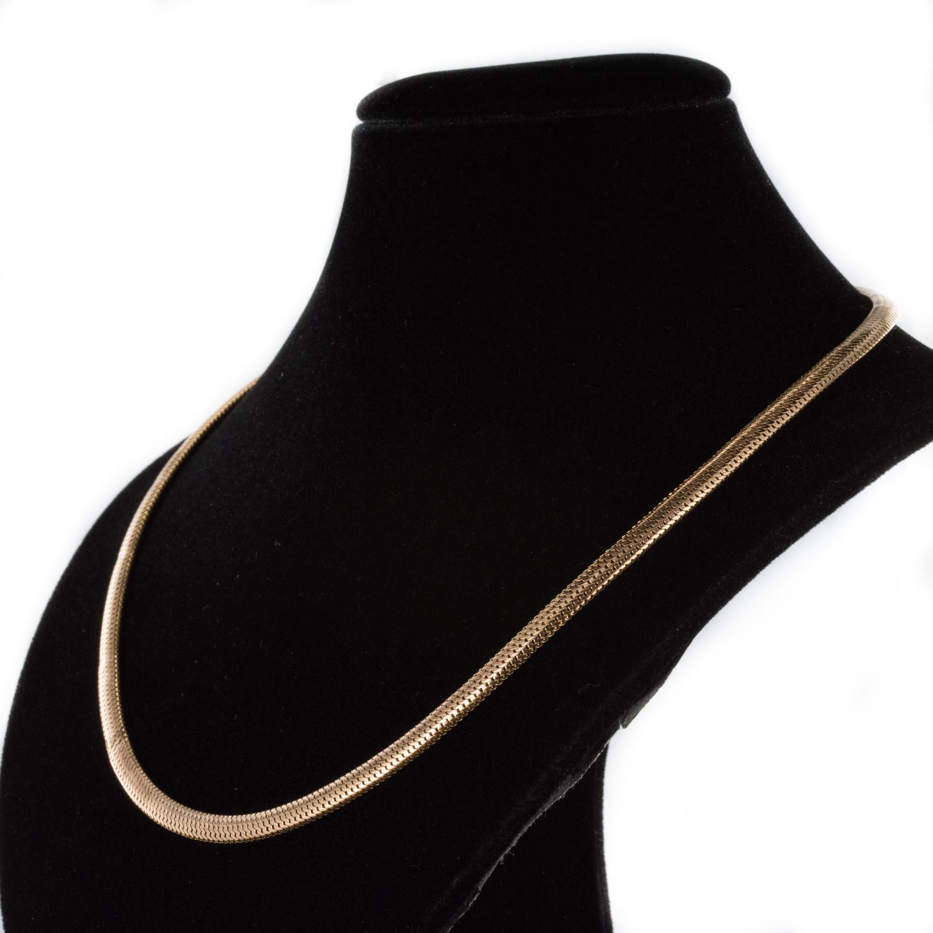 Modern Snake Mesh 18 Karat Rose Gold Necklace In Good Condition In Poitiers, FR
