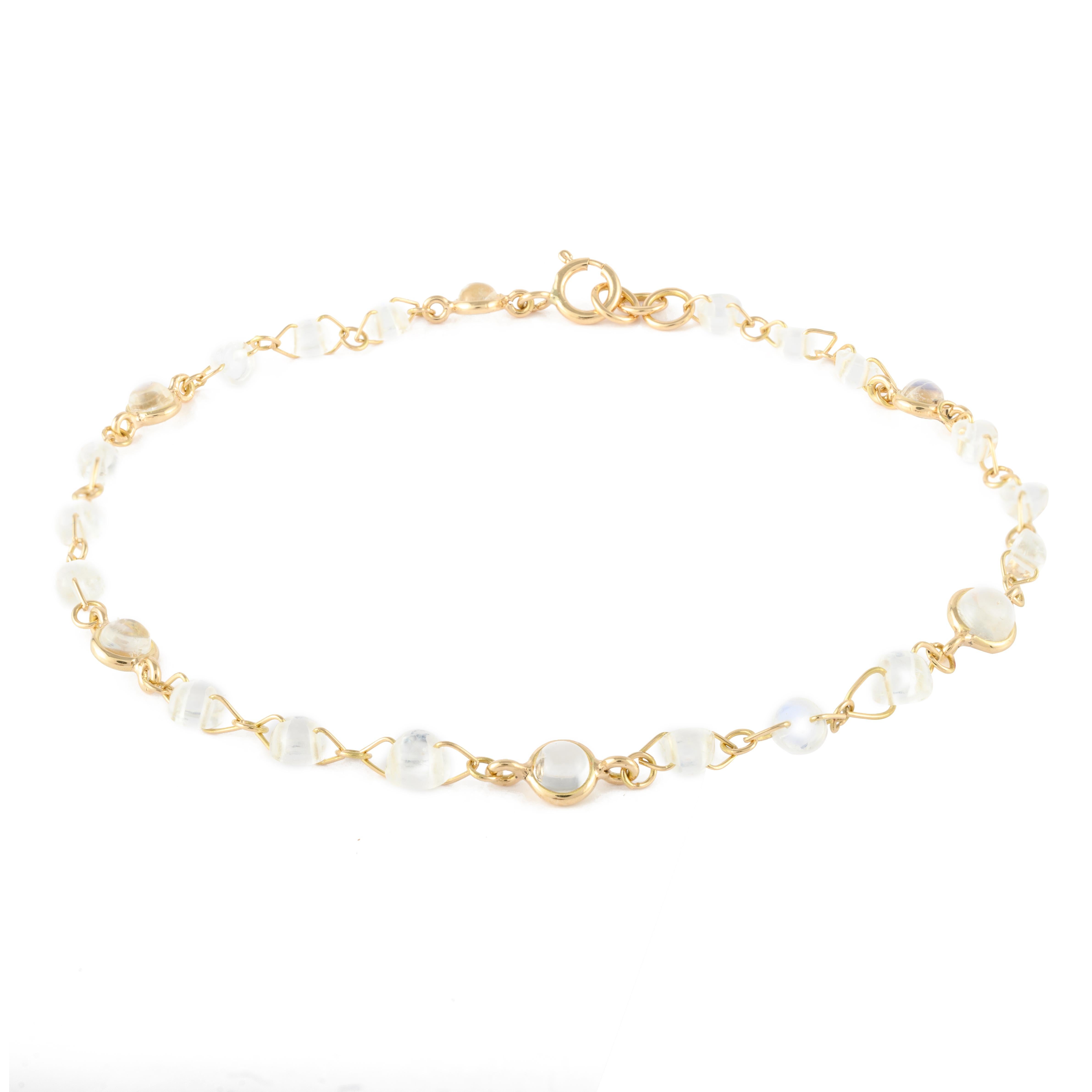 Solid 18k Yellow Gold 6.29 Carat Rainbow Moonstone Chain Bracelet In New Condition For Sale In Houston, TX