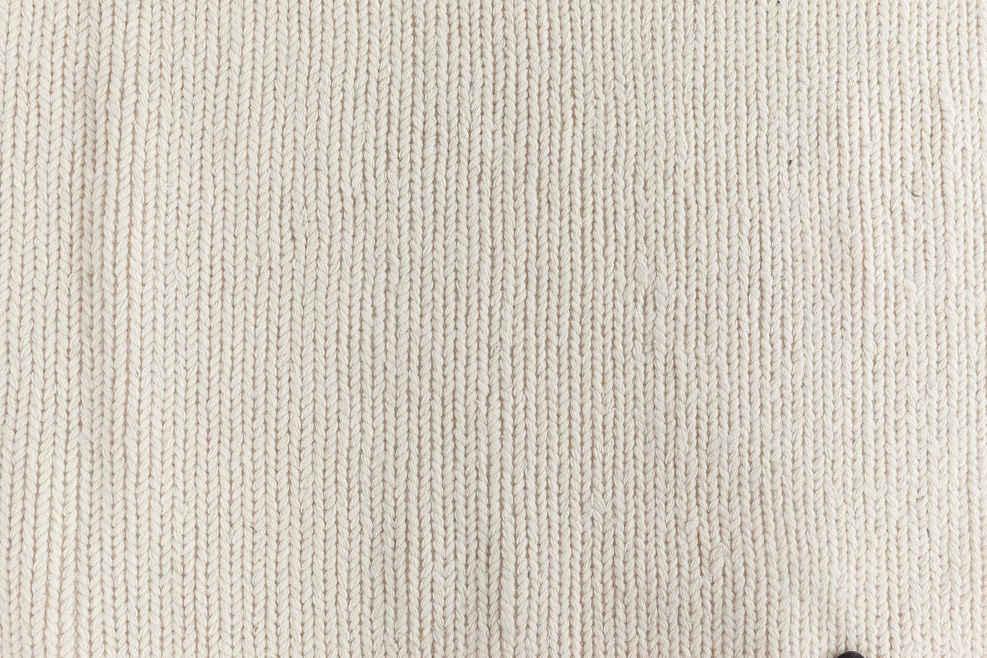 Moderno Tappeto moderno solido beige fatto a mano da Doris Leslie Blau in vendita