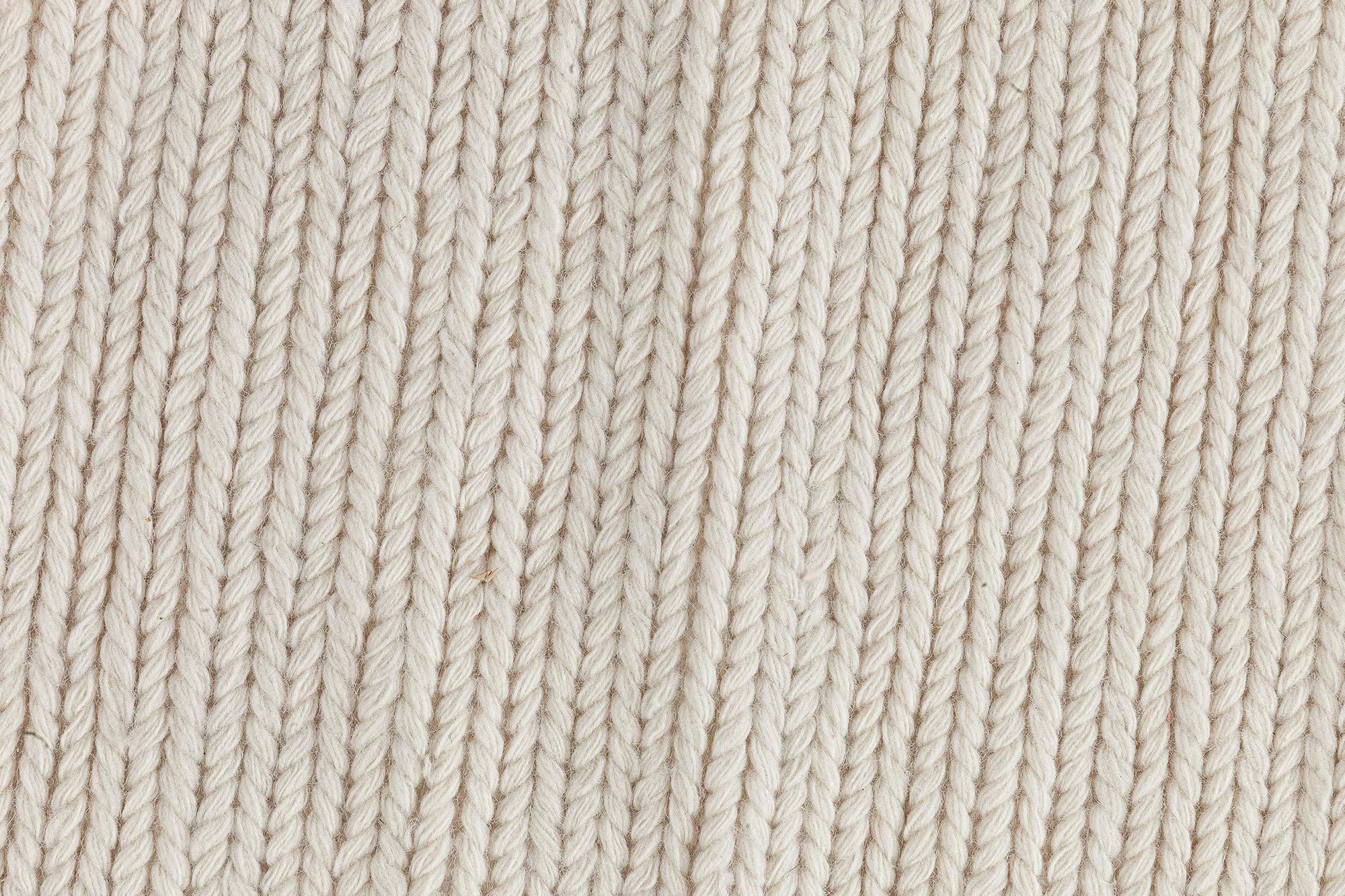 Tappeto moderno solido beige fatto a mano da Doris Leslie Blau In condizioni Nuovo in vendita a New York, NY