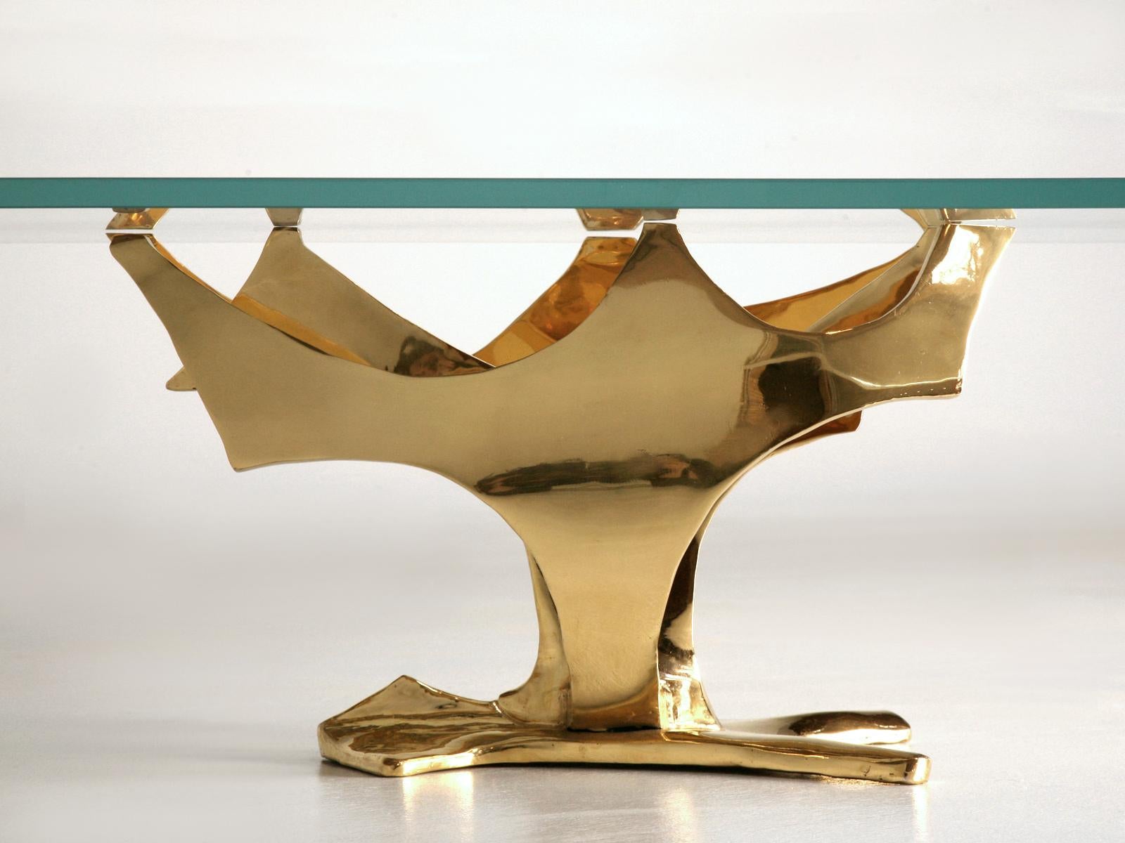 Moderne Base de table basse moderne en bronze massif plaqué or par Old Plank en vente