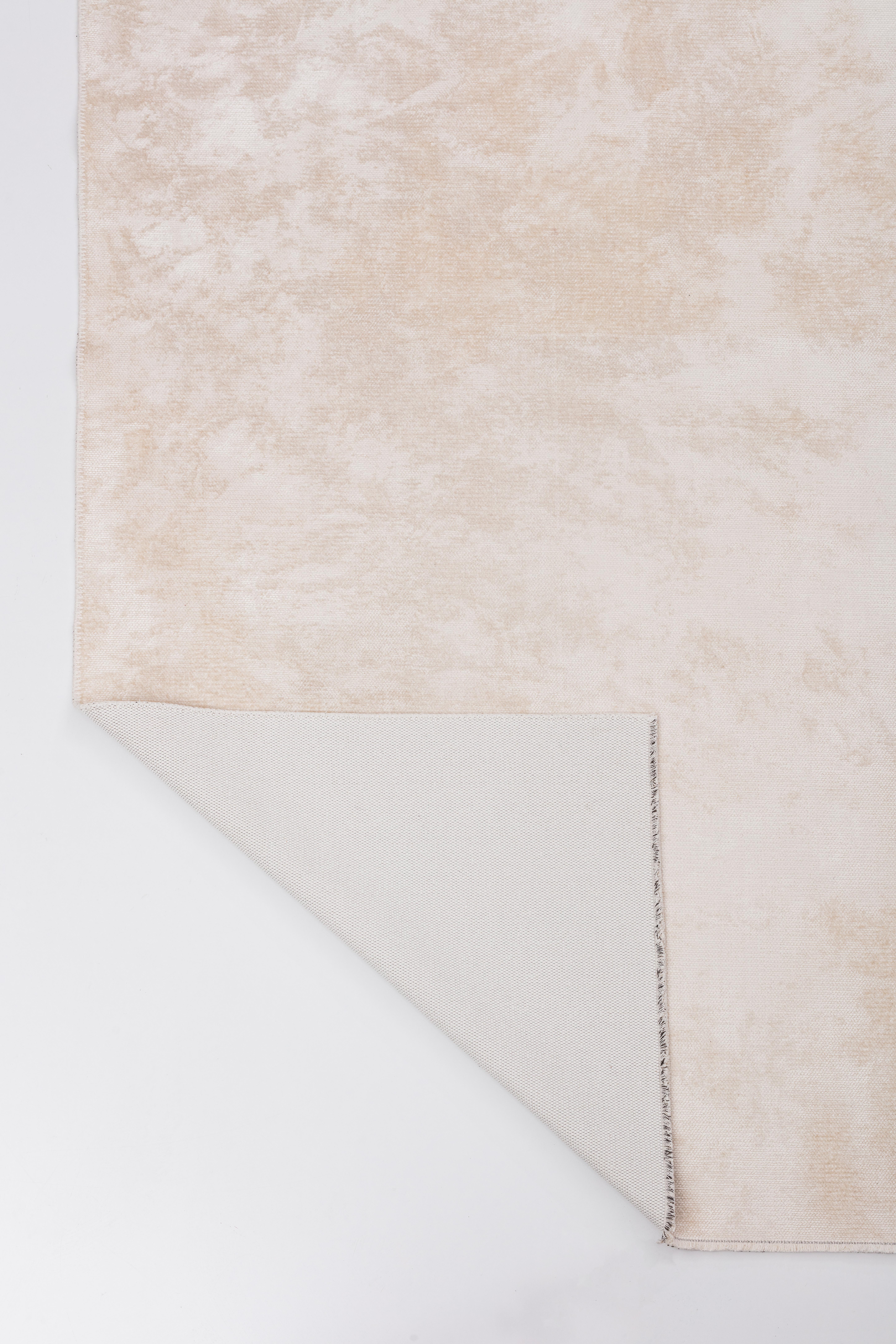 Postmoderne Tapis de luxe moderne de couleur crème et ivoire avec frange en option en vente