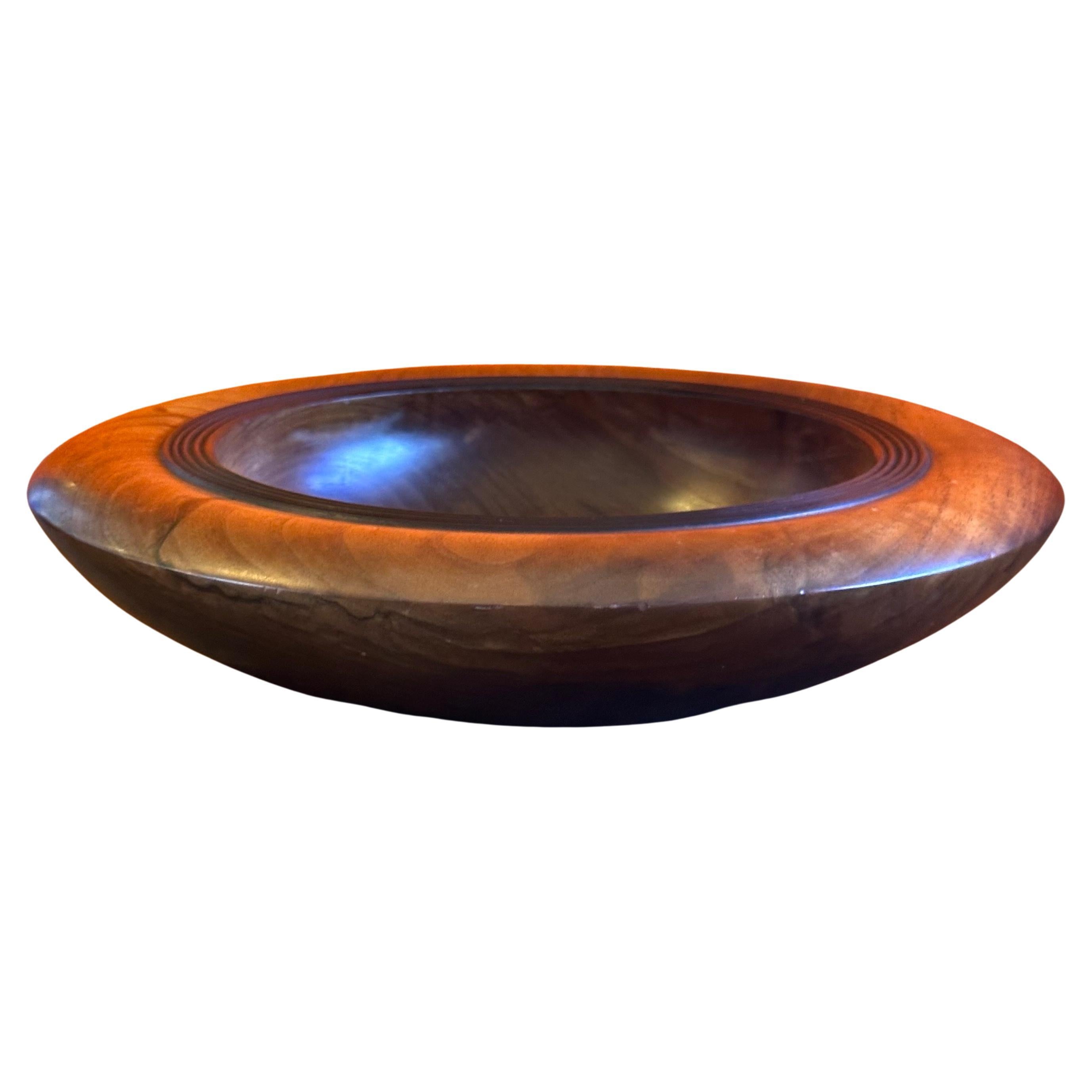 Modern Solid New Zealand Walnut Bowl / Centerpiece In Good Condition For Sale In San Diego, CA