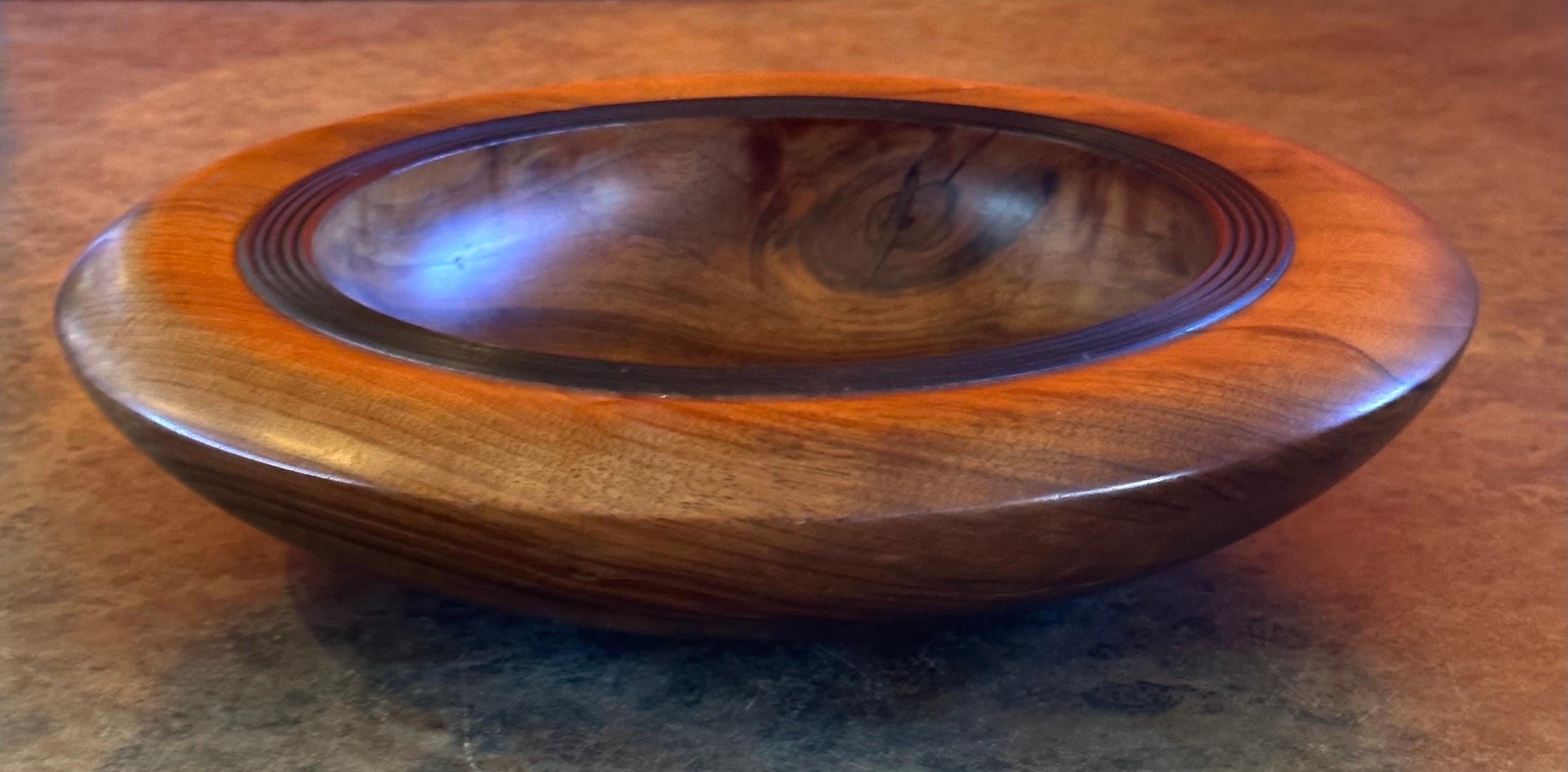 Modern Solid New Zealand Walnut Bowl / Centerpiece For Sale 3