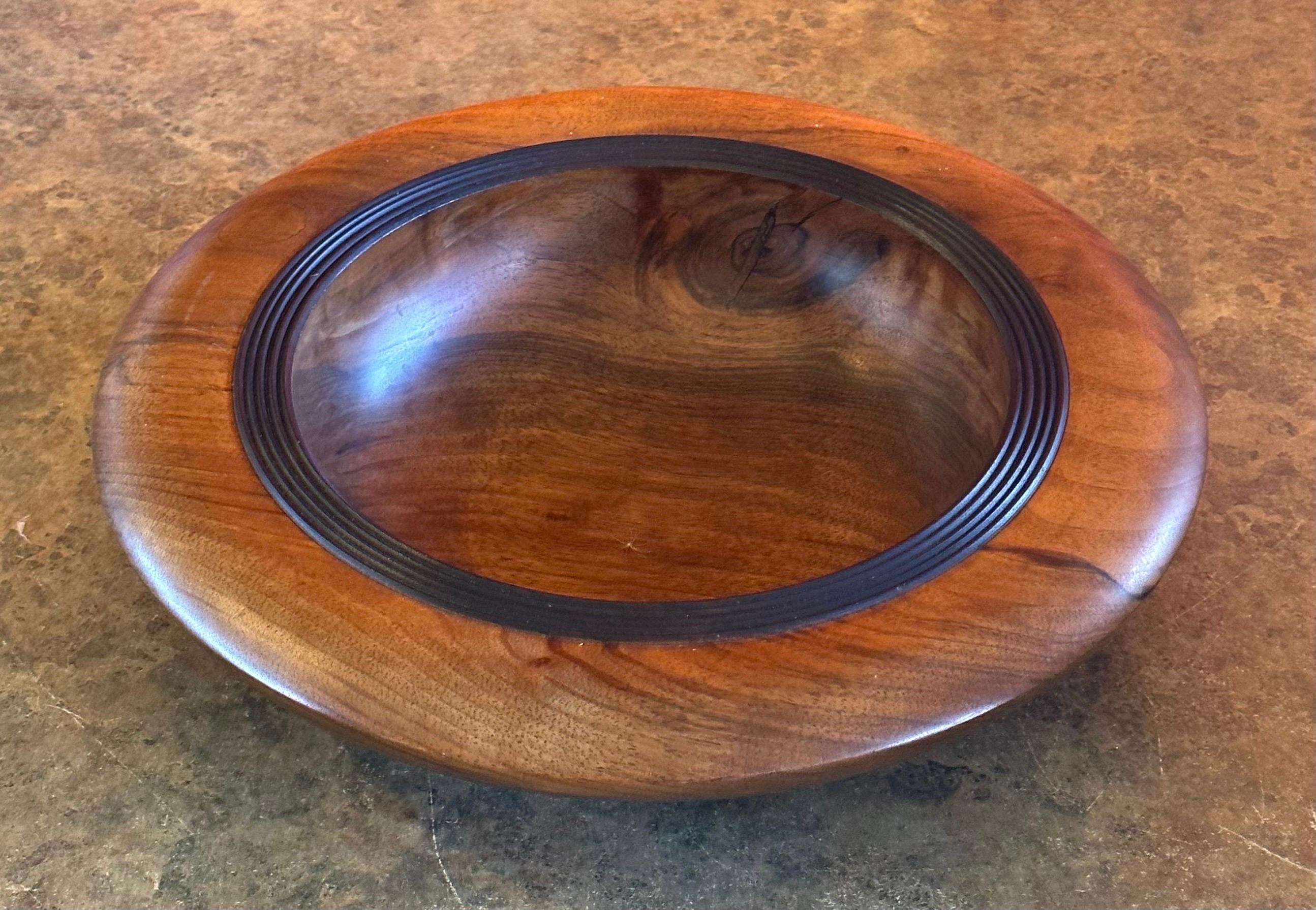 Modern Solid New Zealand Walnut Bowl / Centerpiece For Sale 4