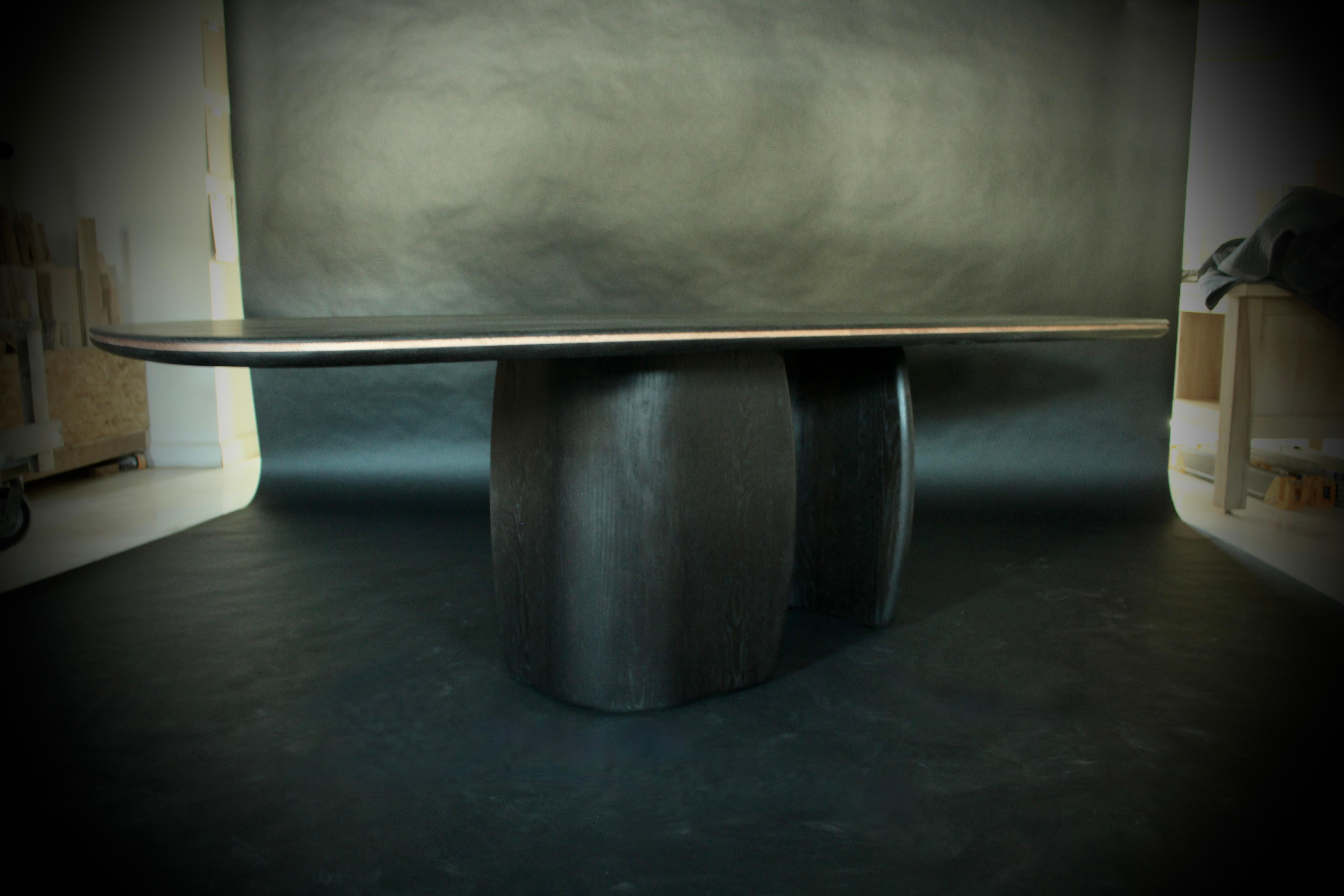 Marqueterie Table de salle à manger moderne en chêne massif 8 pieds avec incrustation de feuilles de cuivre en vente