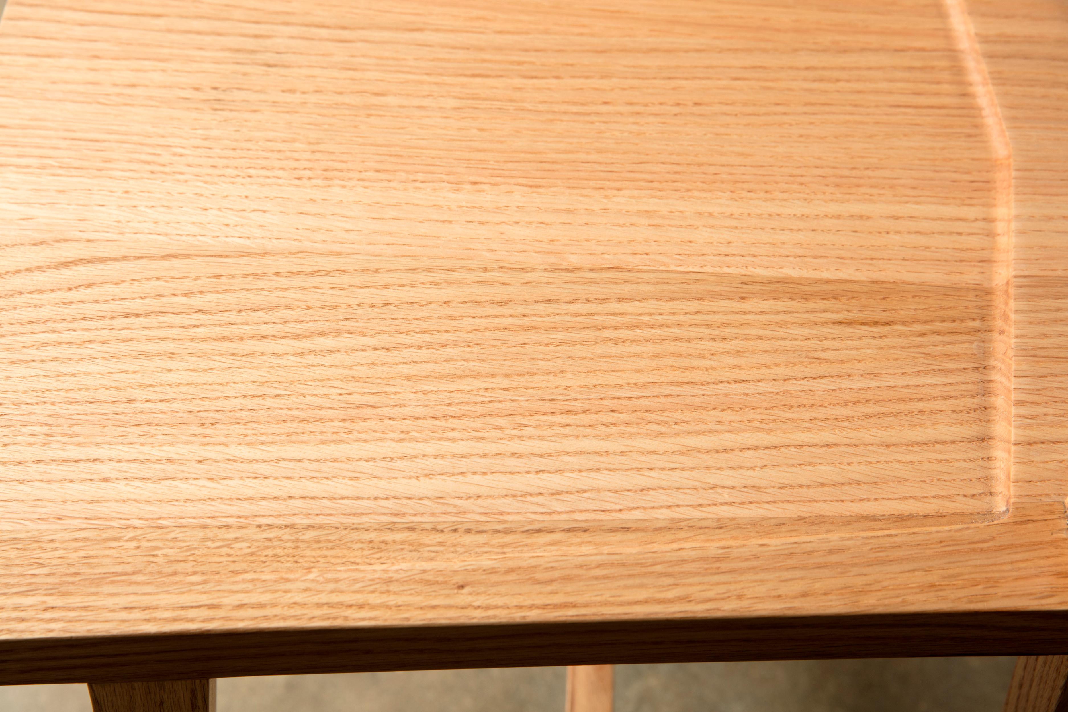 Moderner Stuhl aus massivem Eichenholz mit klarer Öloberfläche für das Esszimmer/Schreibtisch (Holzarbeit) im Angebot
