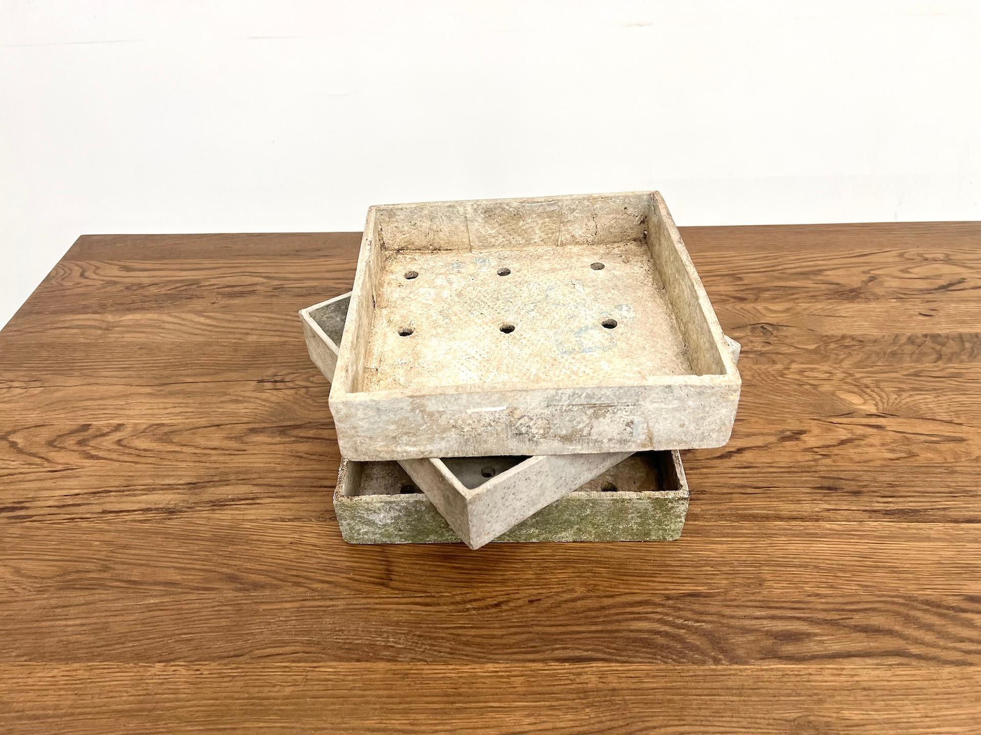 Modern solid oak dining table In Good Condition For Sale In LYON, FR