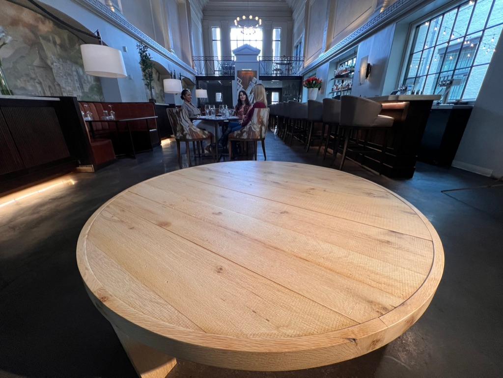 Moderne Table centrale moderne en chêne blanc massif de Fortunata Design en vente